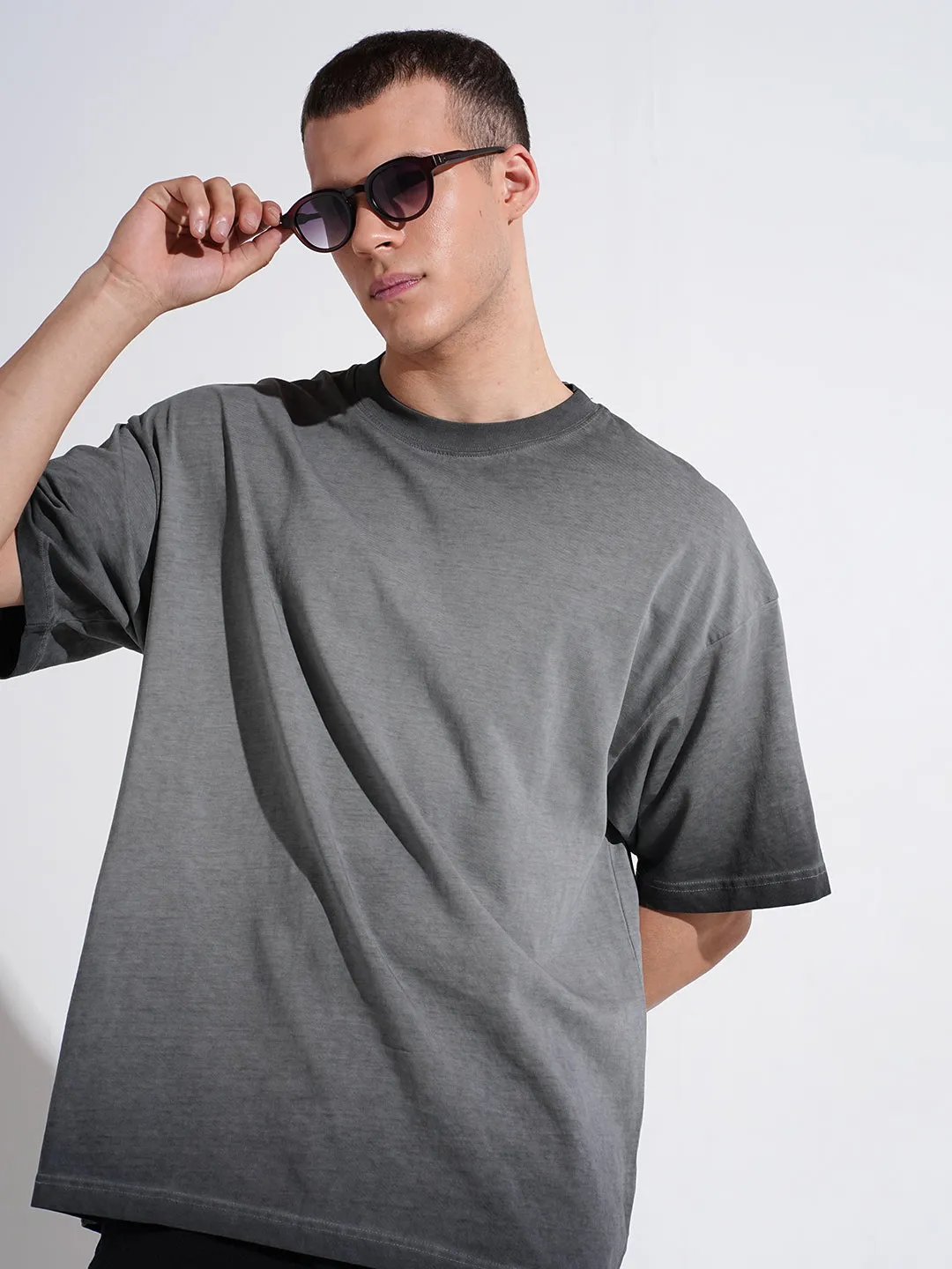 Effortless Layer Top Rated Men's Ombre Grey Short Sleeves Round Neck Oversized T-Shirt