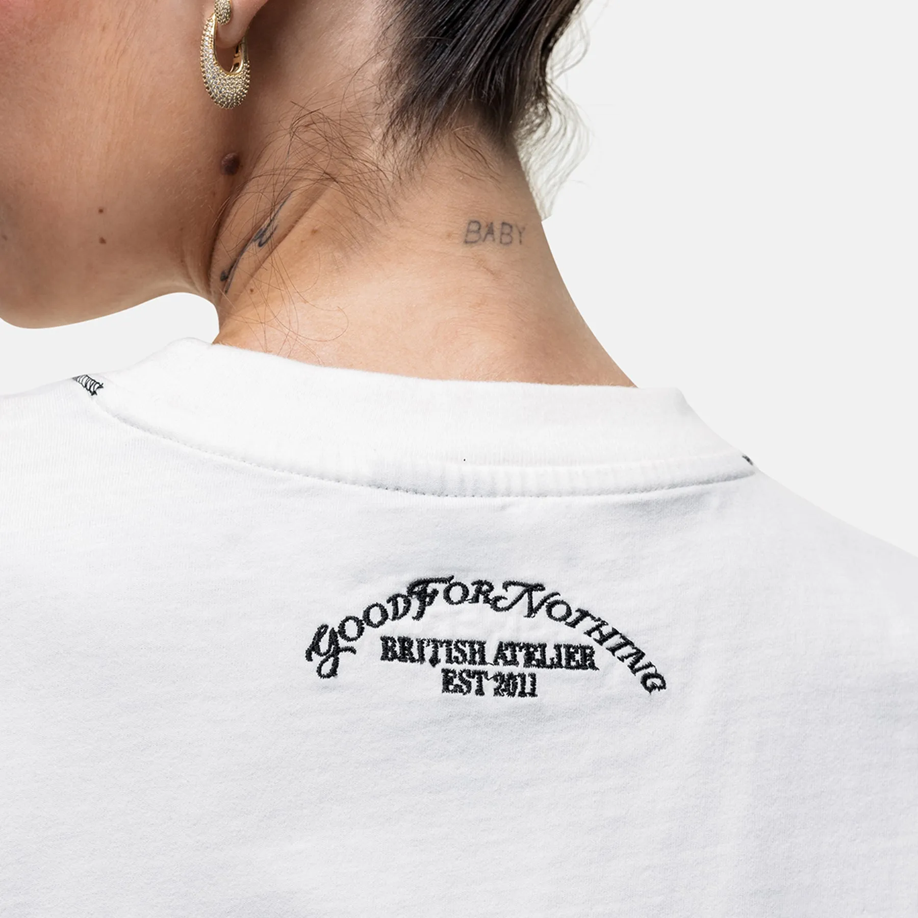 Overlock Vintage White T-shirt Light Outfit Feminine Touch