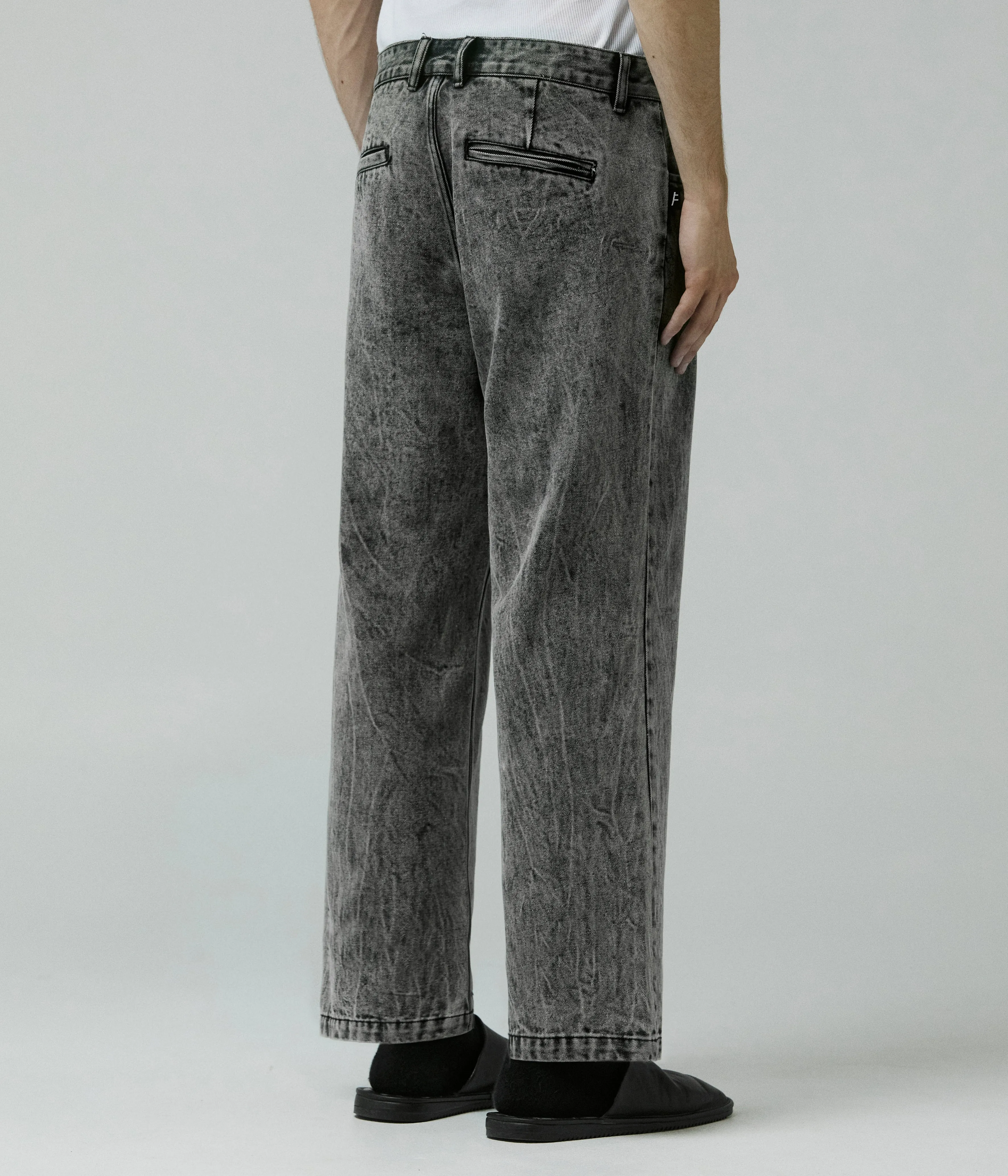 AG ACID DENIM PANT // BLACK SeamlessPockets FlexFoamPadding