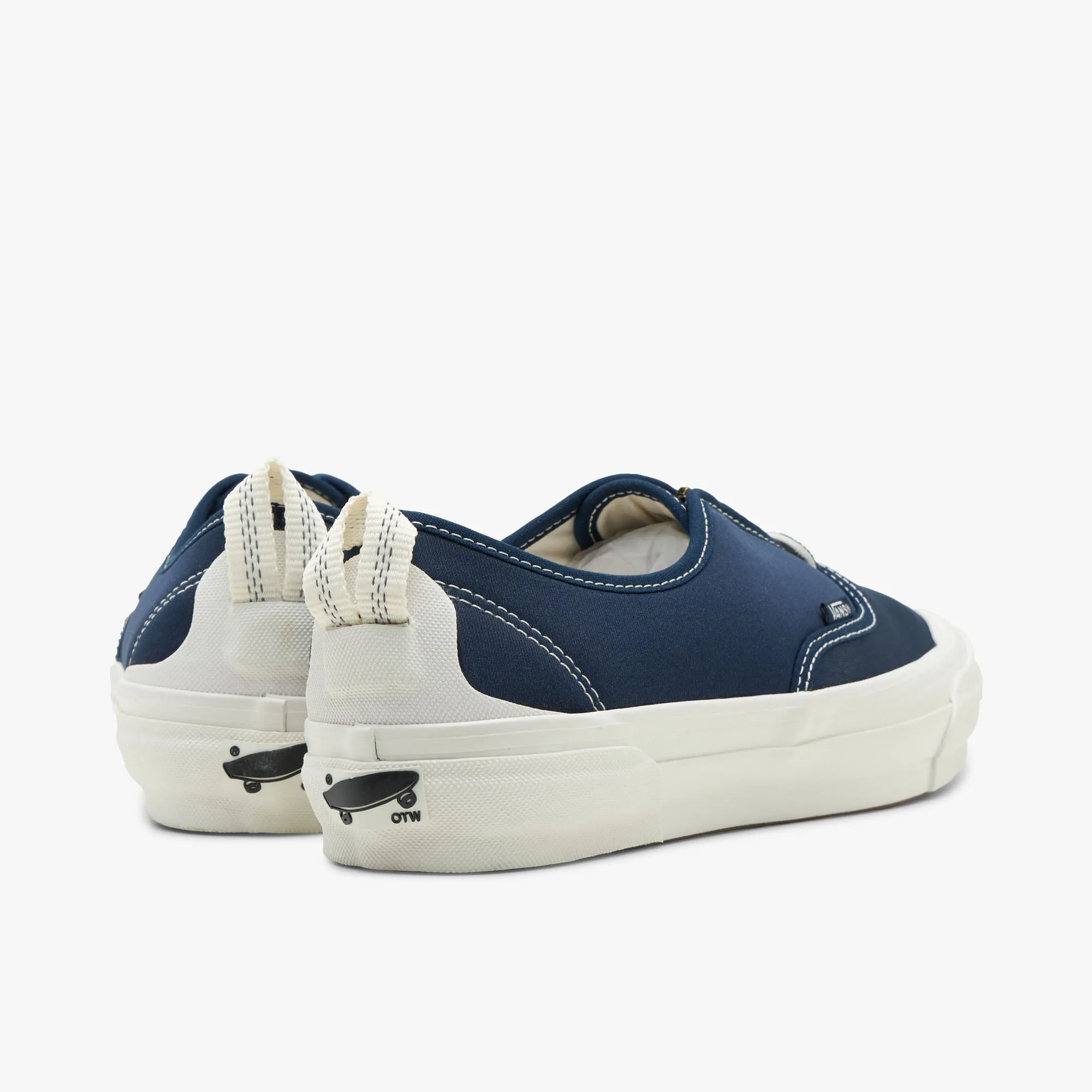 Outdoor Day Vans OTW Authentic Zip Neoprene Dress Blues