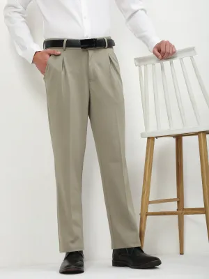 Comfy Wardrobe Men's Green Solid Formal Trousers