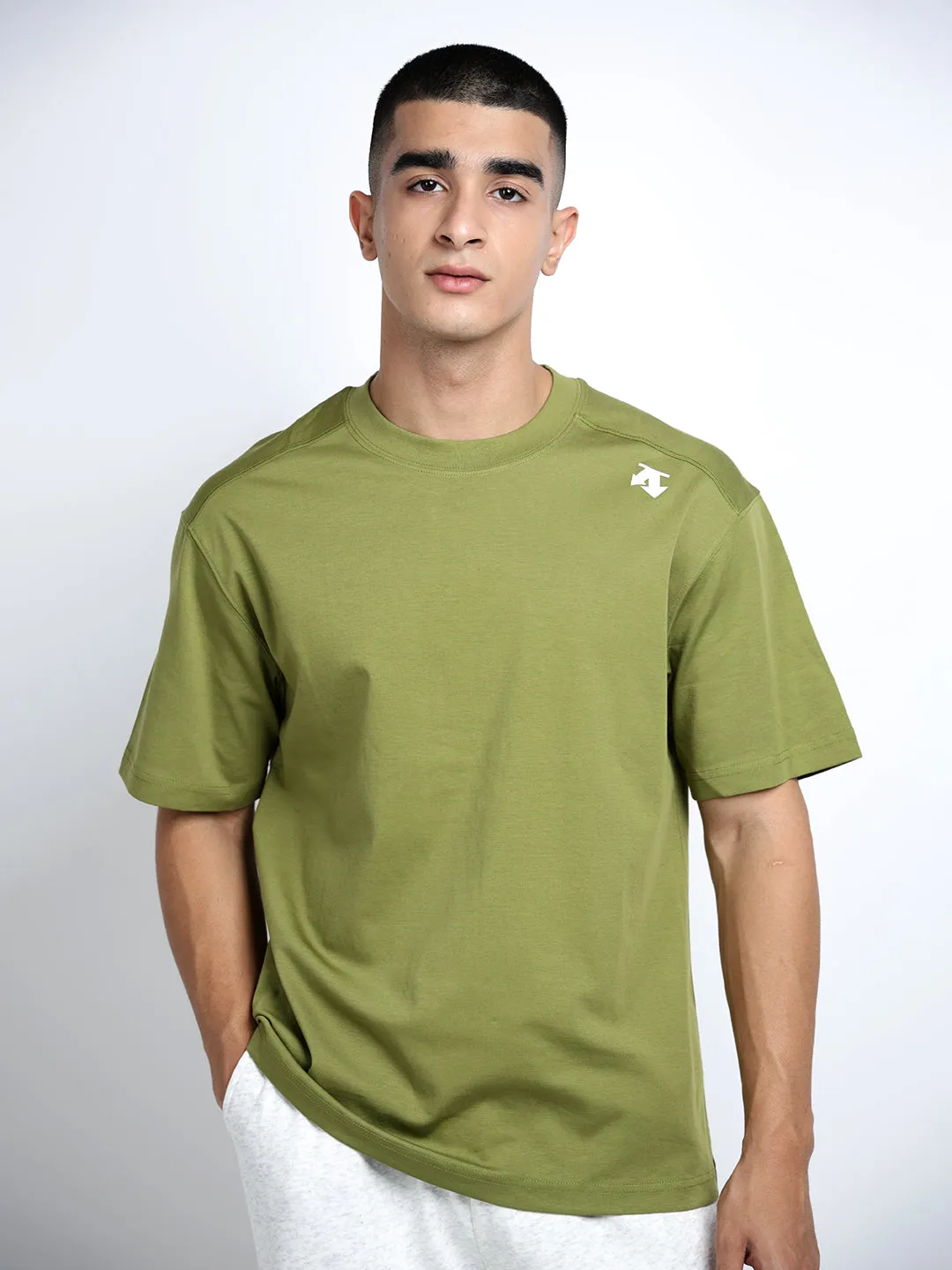 Micro Perforated Fabric Fit For All Day Men's Green Short Sleeves Round Neck Relaxed Fit T-Shirt
