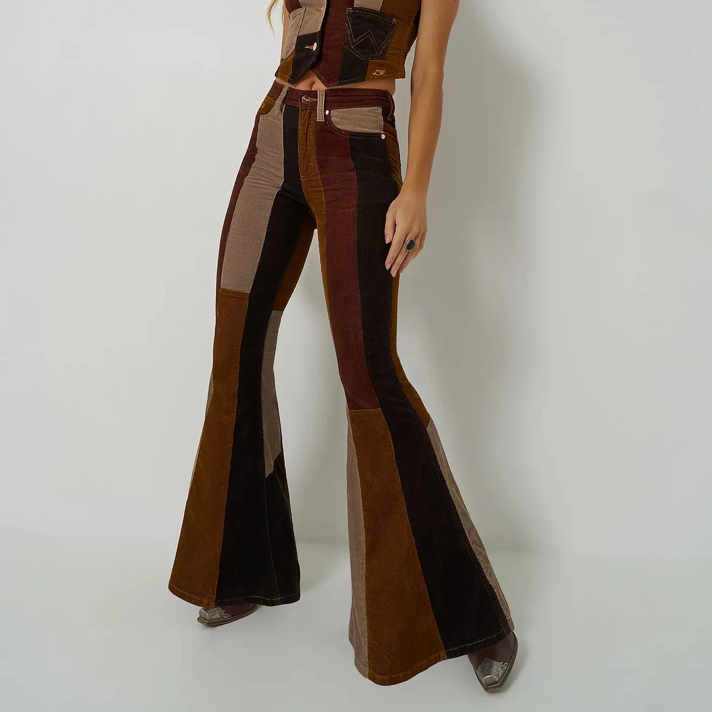 Fitted Design Minimalist Elegant Wrangler x Lainey Wilson Patchwork Corduroy Bell Jean in Brown