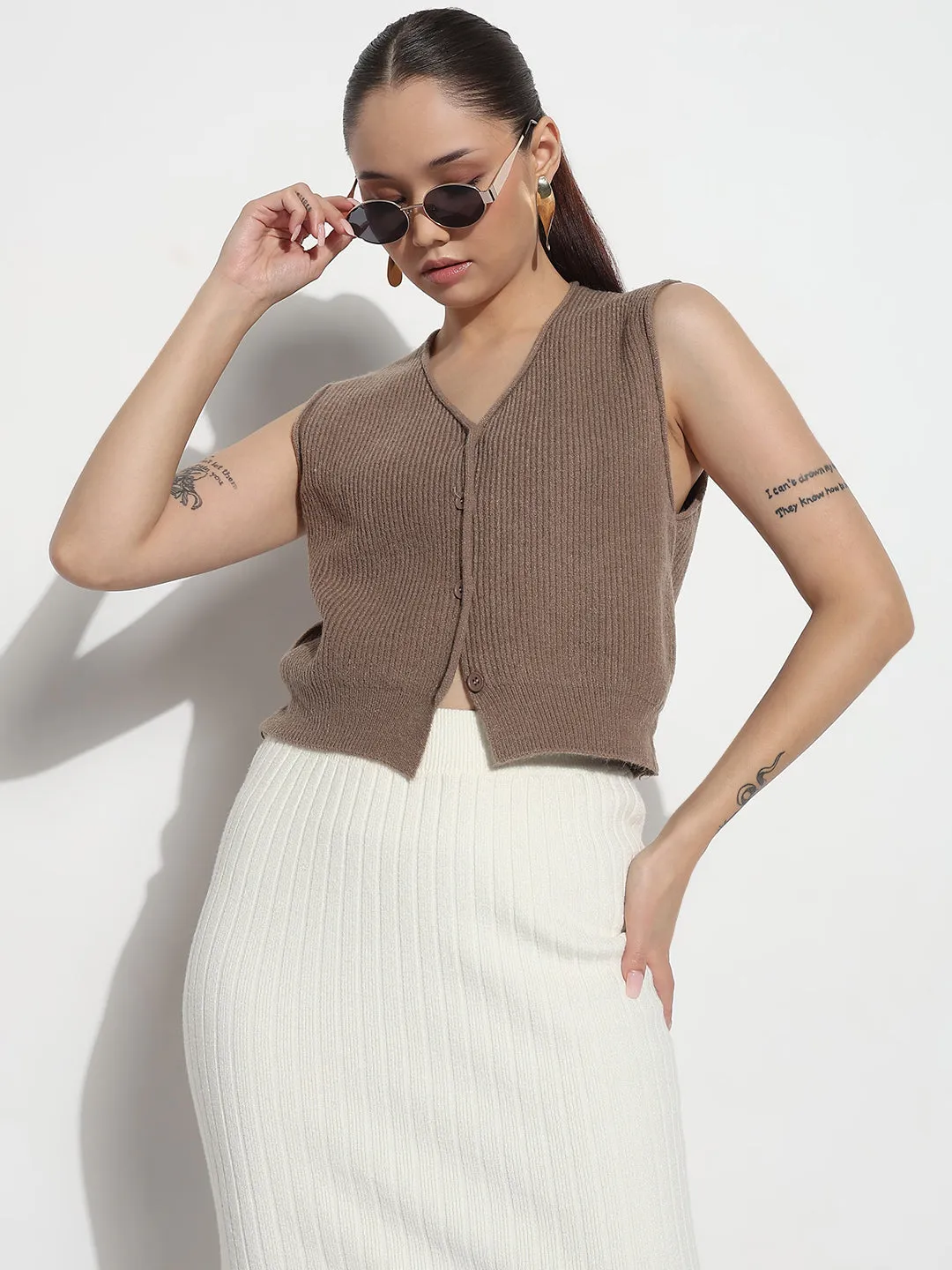 Women's Ribbed Brown V-Neck Sleeveless Knitted Top Versatile Layered AntiPilling Treatment