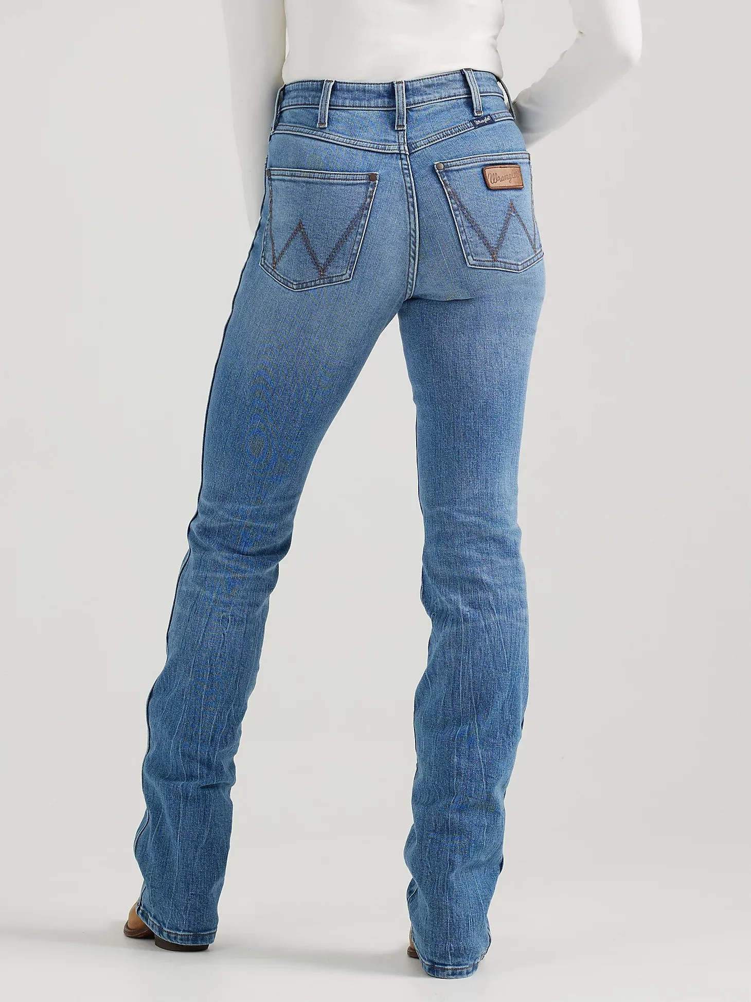 Casual Days Relaxed Style Work Ready Outdoor Enthusiast Wrangler Retro Women's Bailey High Rise Bootcut Jean in Kelly
