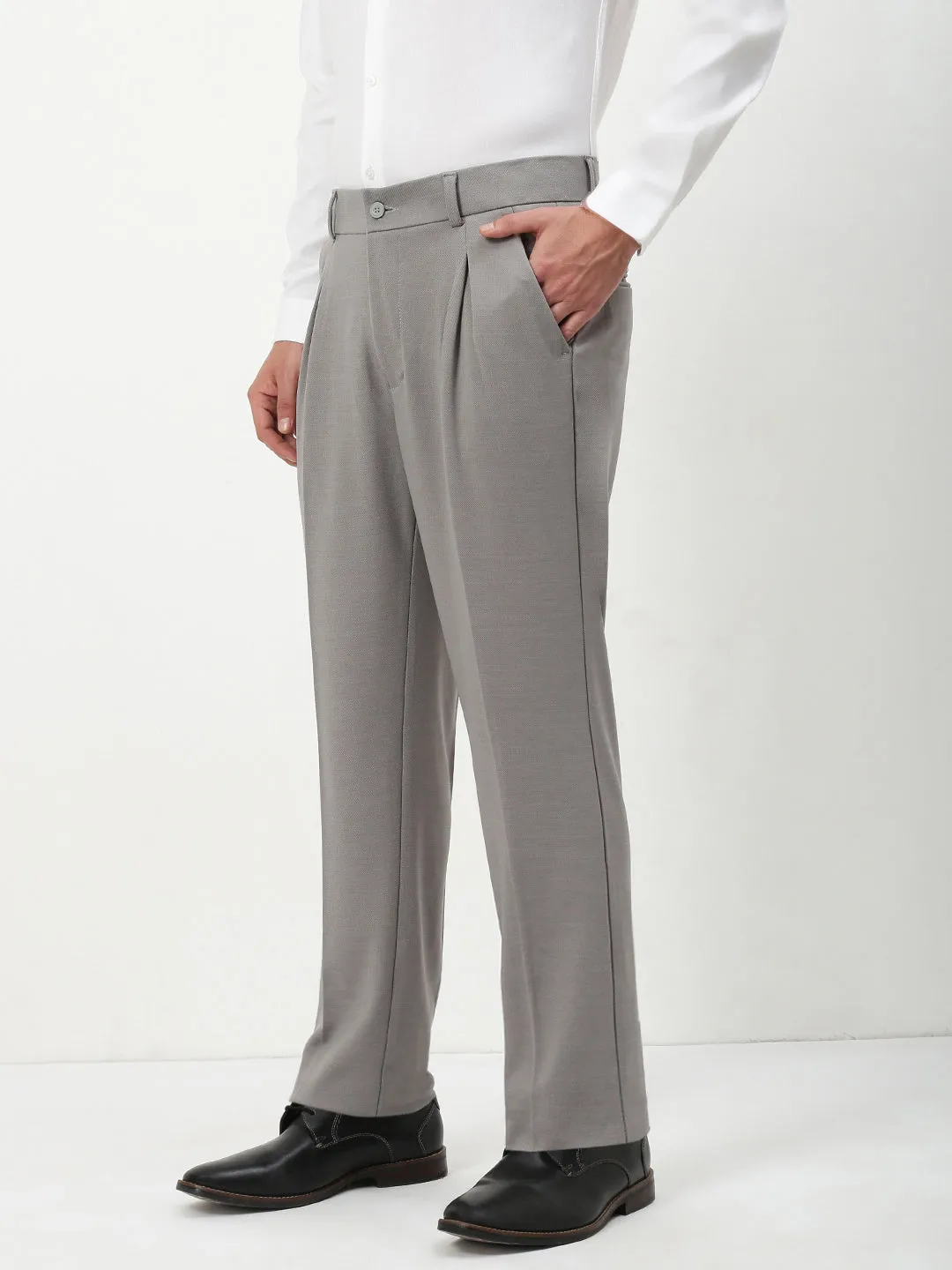 Smooth zipper closure Trendy Cut Men's Grey Solid Formal Trousers