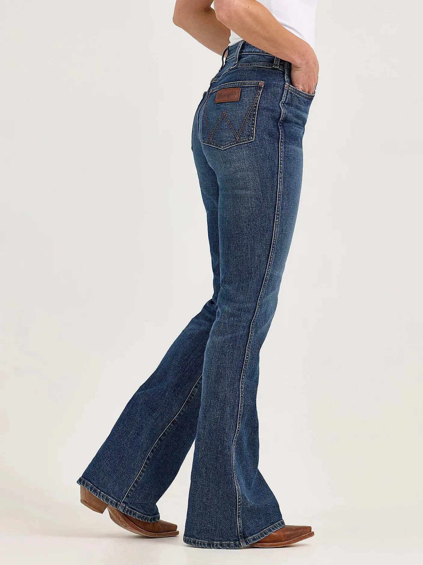 Universal Favorite Wrangler Retro Women's Bailey High Rise Flare Jean in Hannah