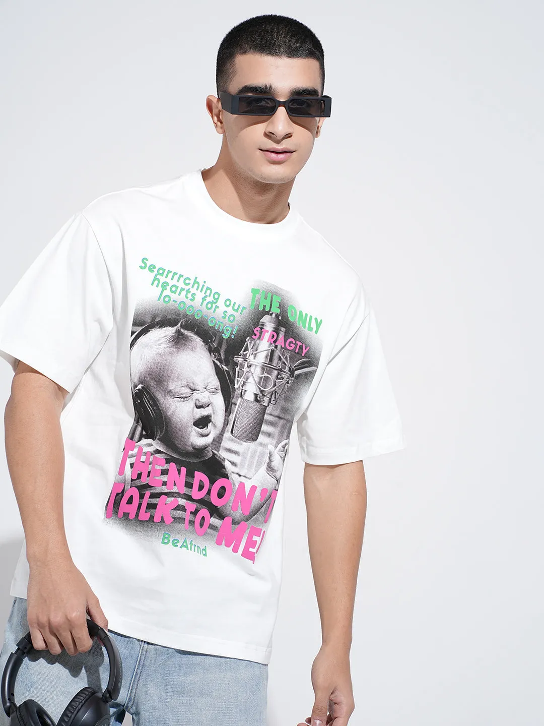 Men's Graphic Print White Short Sleeves Round Neck Oversized T-Shirt Chill Comfort Look