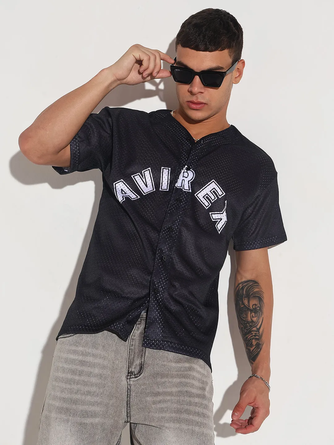 Simple and Relaxed Best Seller Men's Textured Black Mesh Baseball Jersey T-Shirt