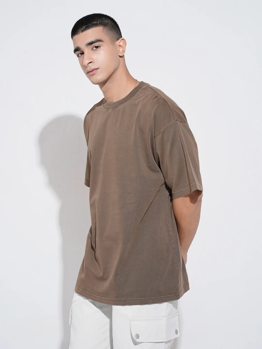 Men's Brown Short Sleeves Round Neck Oversized T-Shirt Non Shrink Material Smart Layer