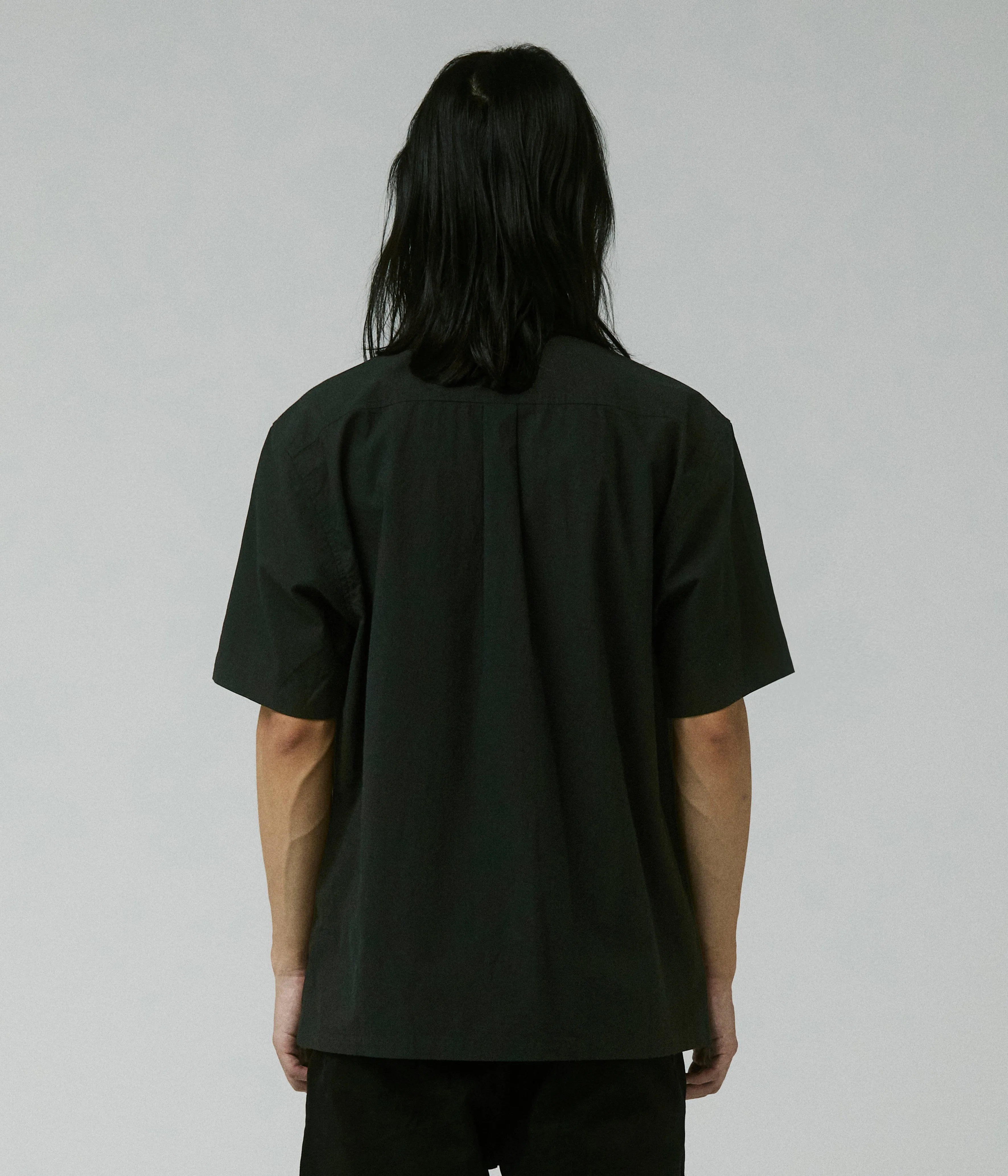 All Season Wear Flexible Ribbed Neckline LEGACY SS SHIRT // BLACK