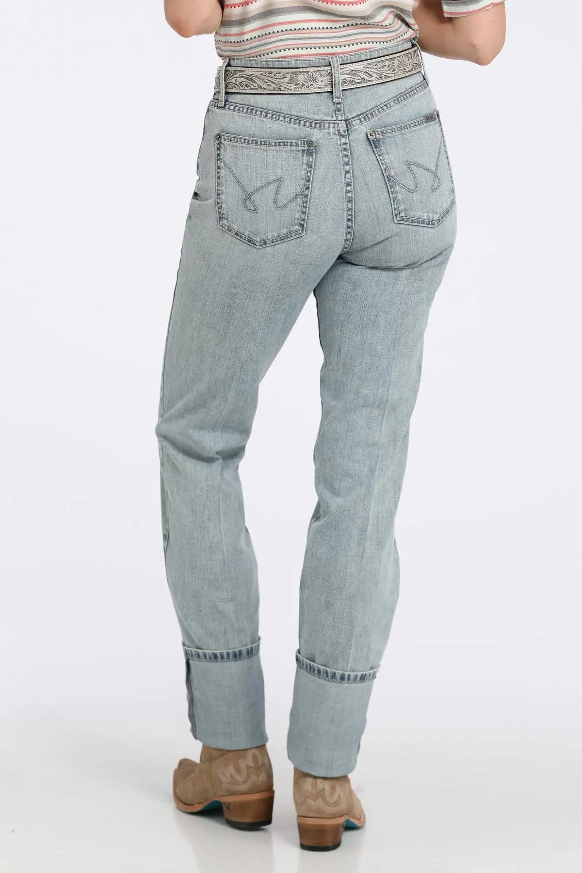 Perfect Length Sandblasted Details Cruel Women's Quinn High Rise Boot Cut Jean in Light Stonewash