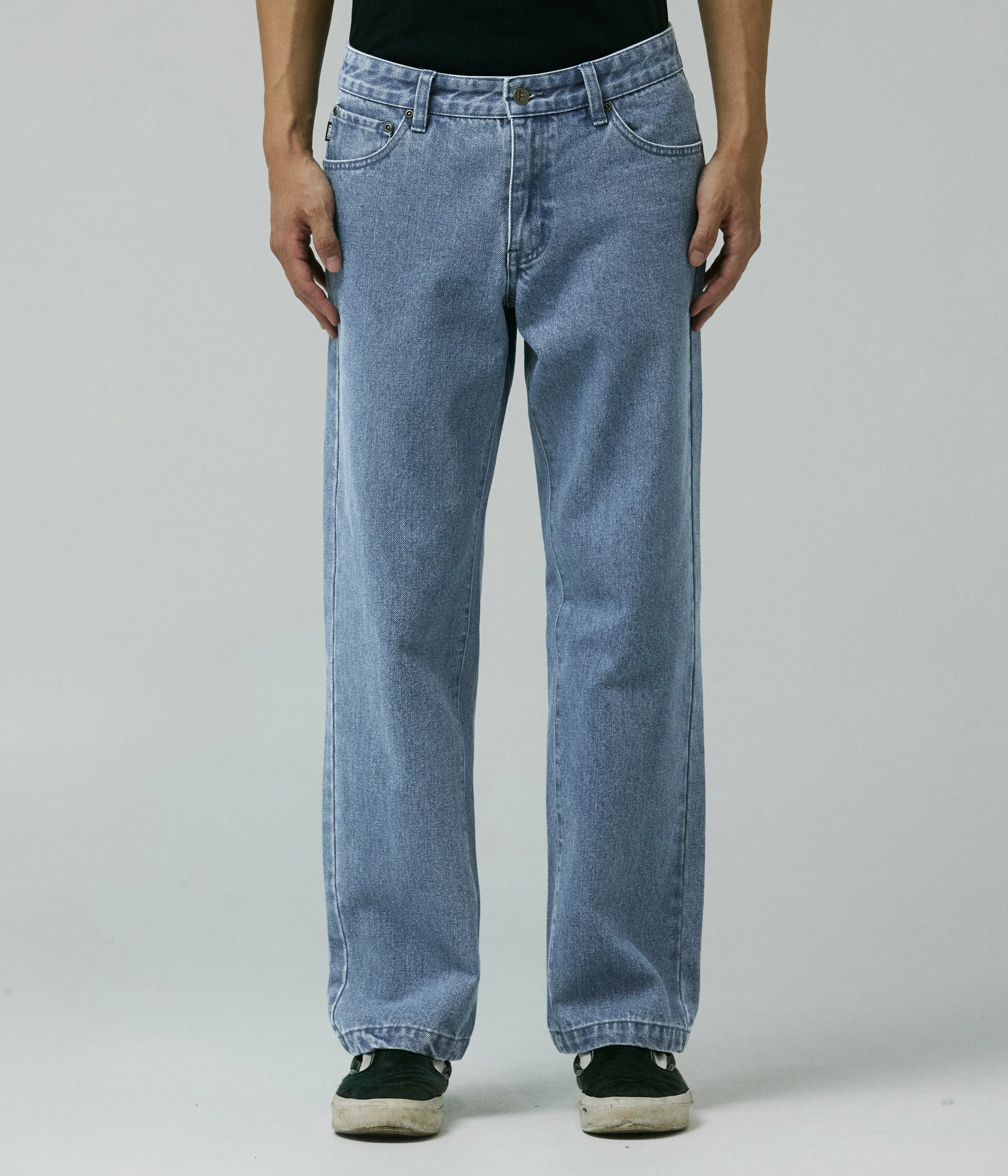 Comfort Fit Wear Simple Comfort CRUX DENIM PANT // WASHED BLUE