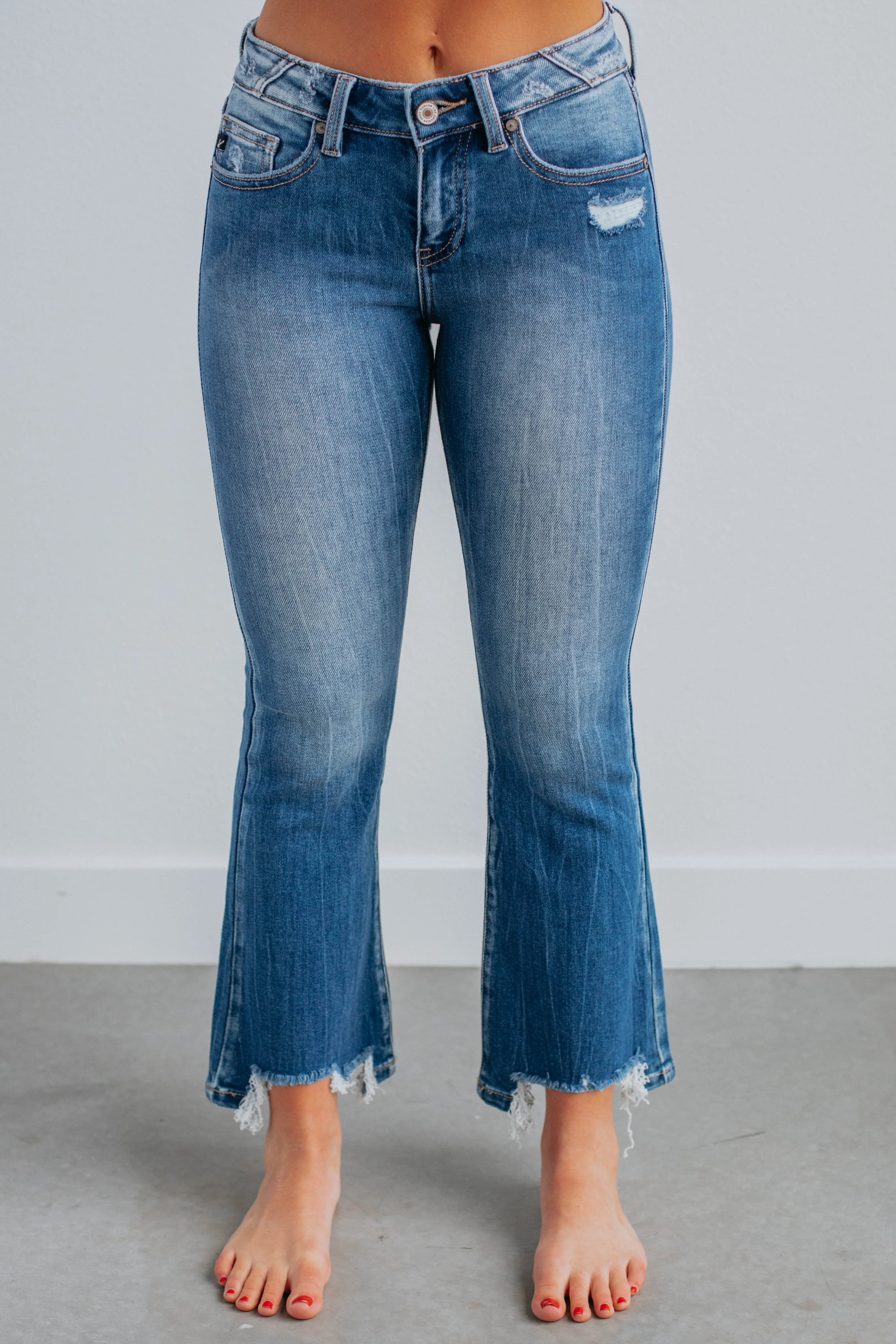 Fits Everyone Comfort Stretch Technology Decla KanCan Jeans