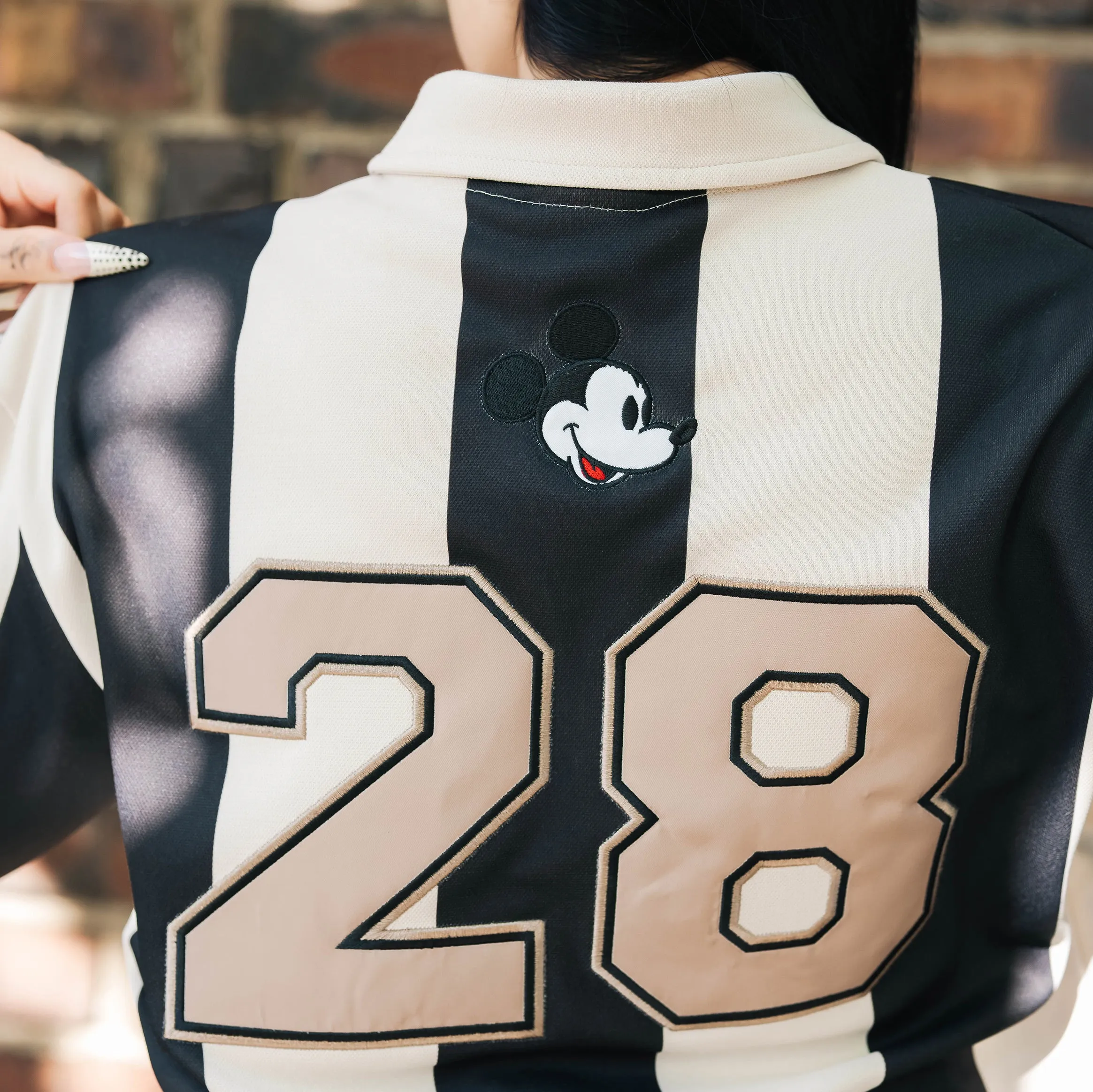 Ultra Fine Zippers Disney Mickey and Friends By Shoe Palace 28 Soccer Mens Jersey (Black/Cream)