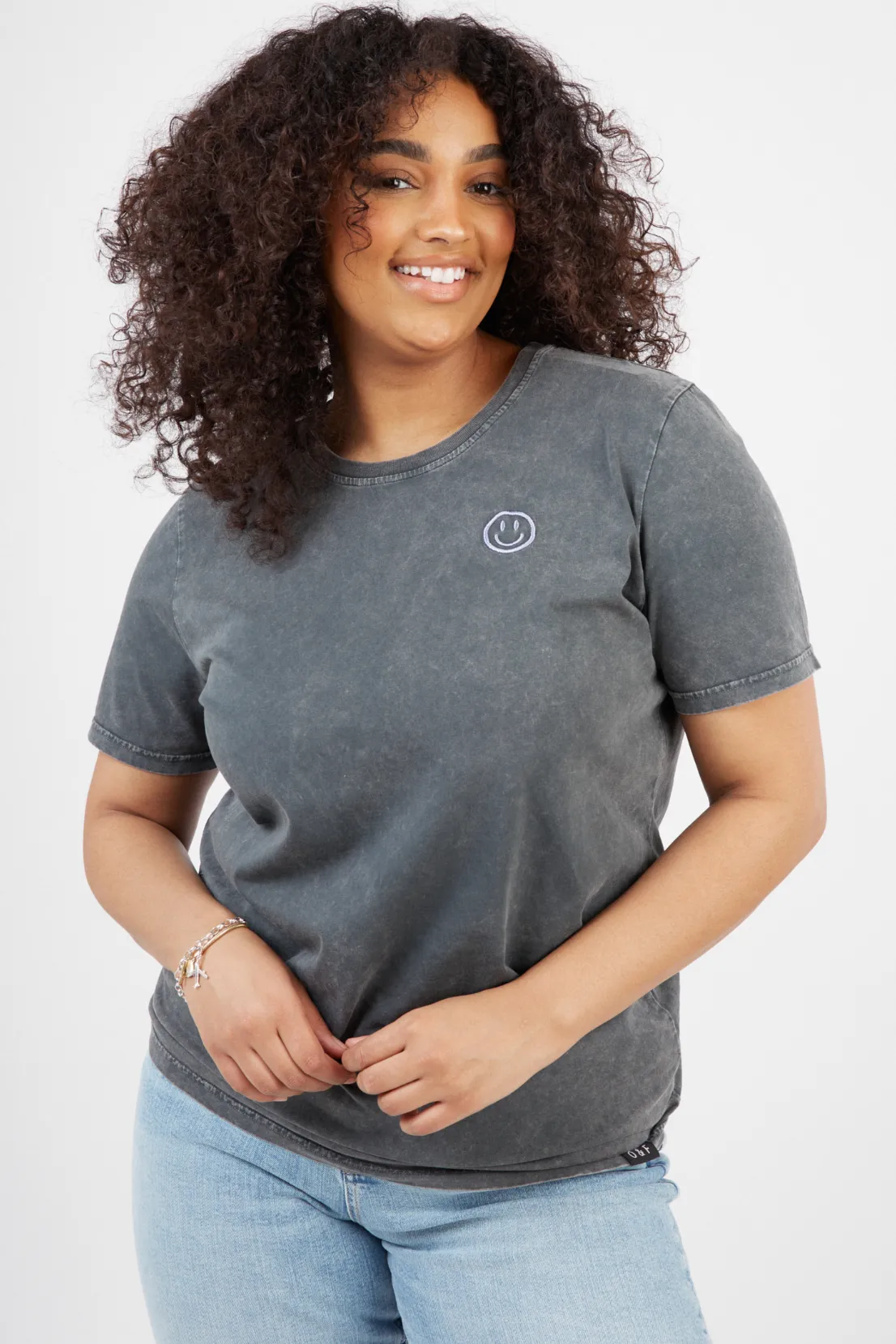 Slim Waist O&F Find The Good Energy Tee