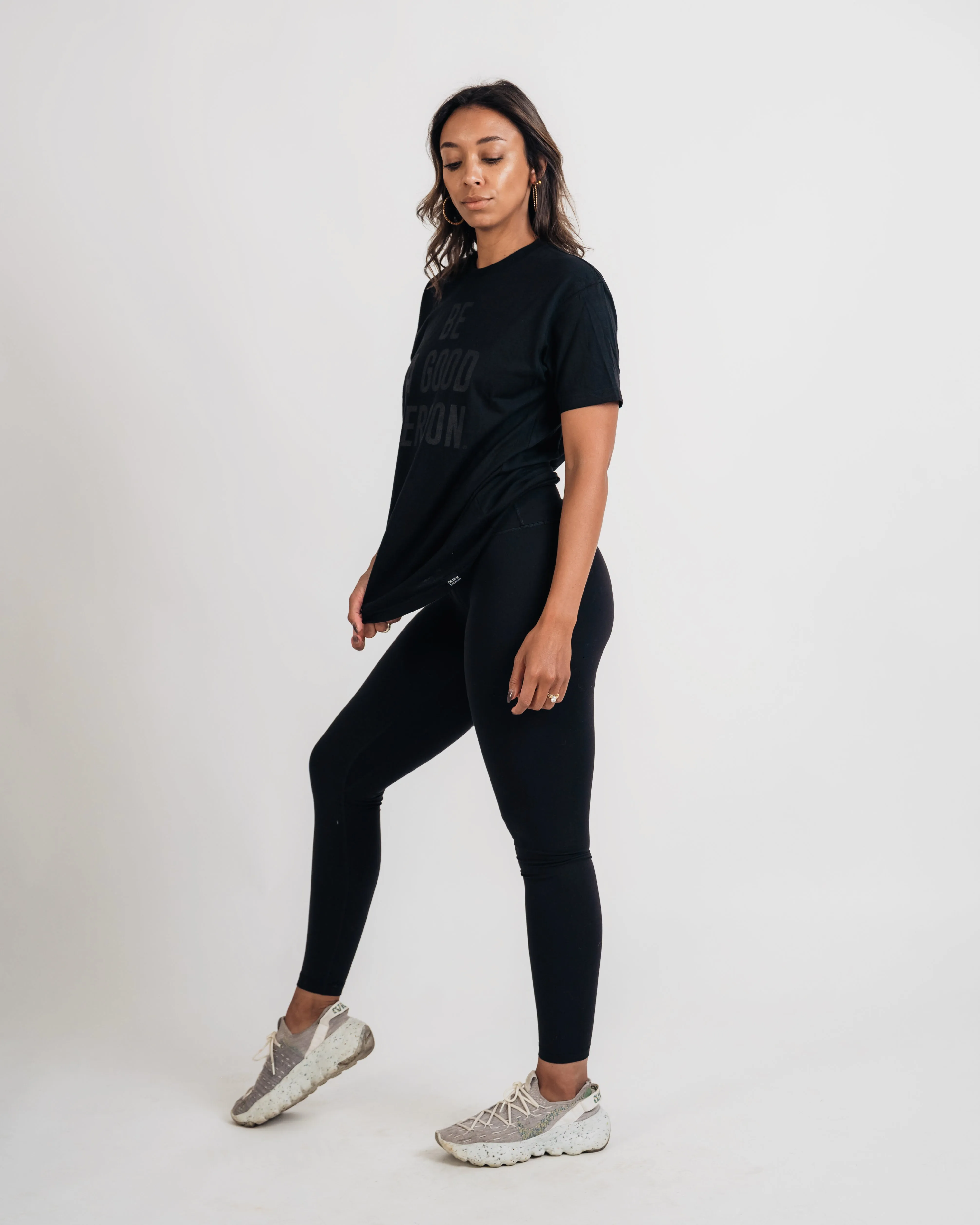 Layered Sleeve Construction Chilly Weather Style Signature T-Shirt - Asphalt