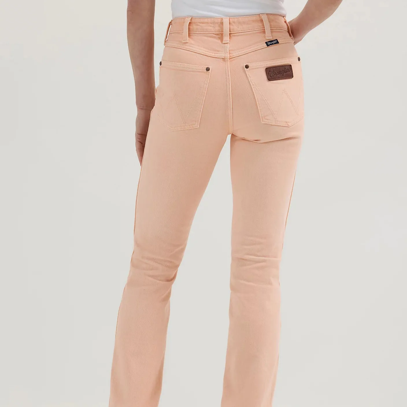 Style Upgrade Wrangler Retro Women's Bailey High Rise Colorwash Bootcut Jean in Audrey