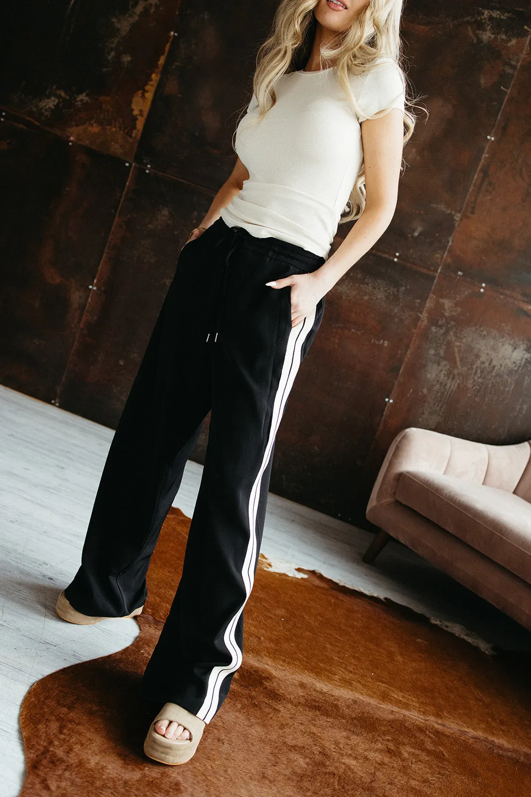 Worn Lines Baggy Pants SustainableManufacturing Fitted waist