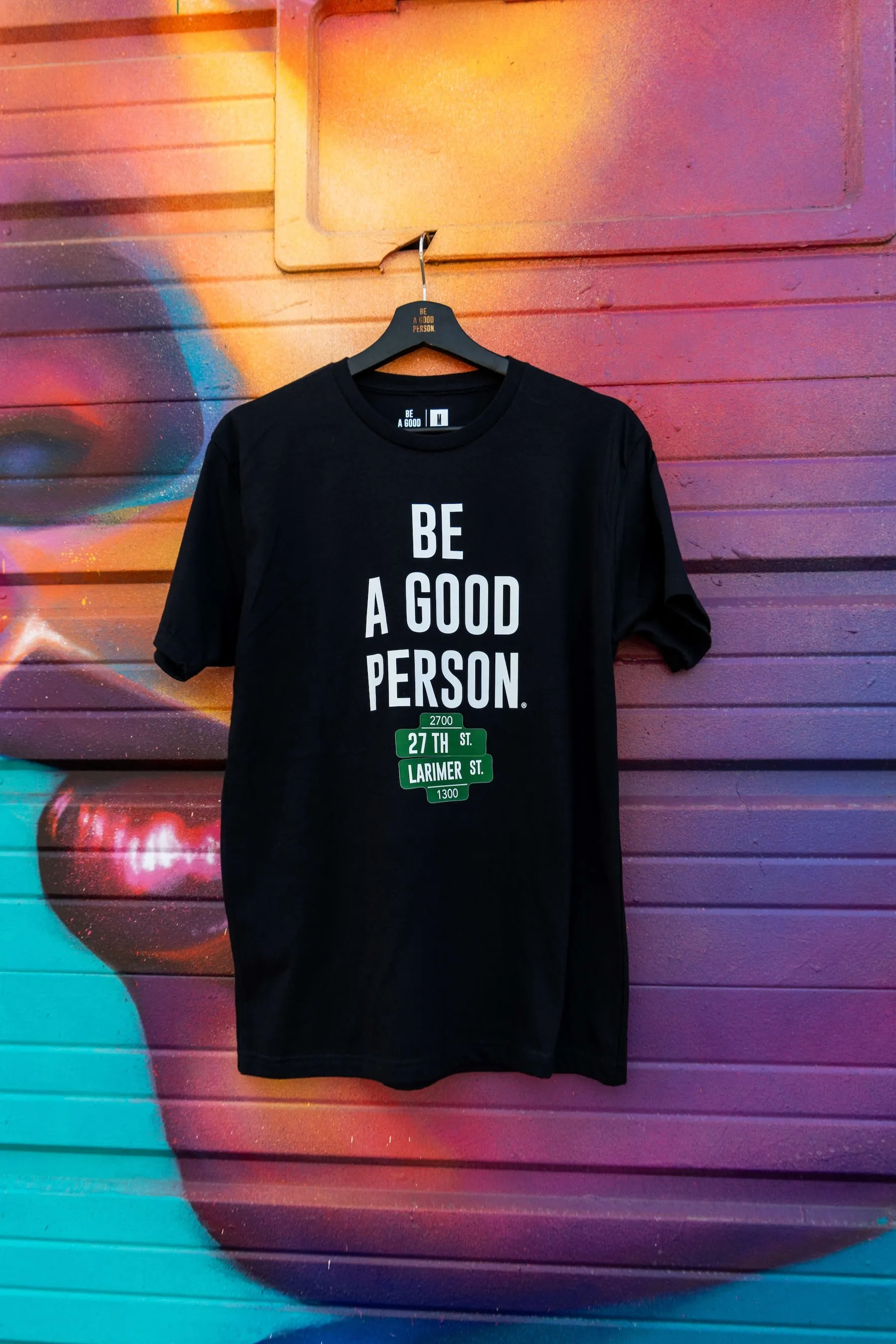 Fuzz Free Surface Sporty and Cool Homage T-Shirt - Black