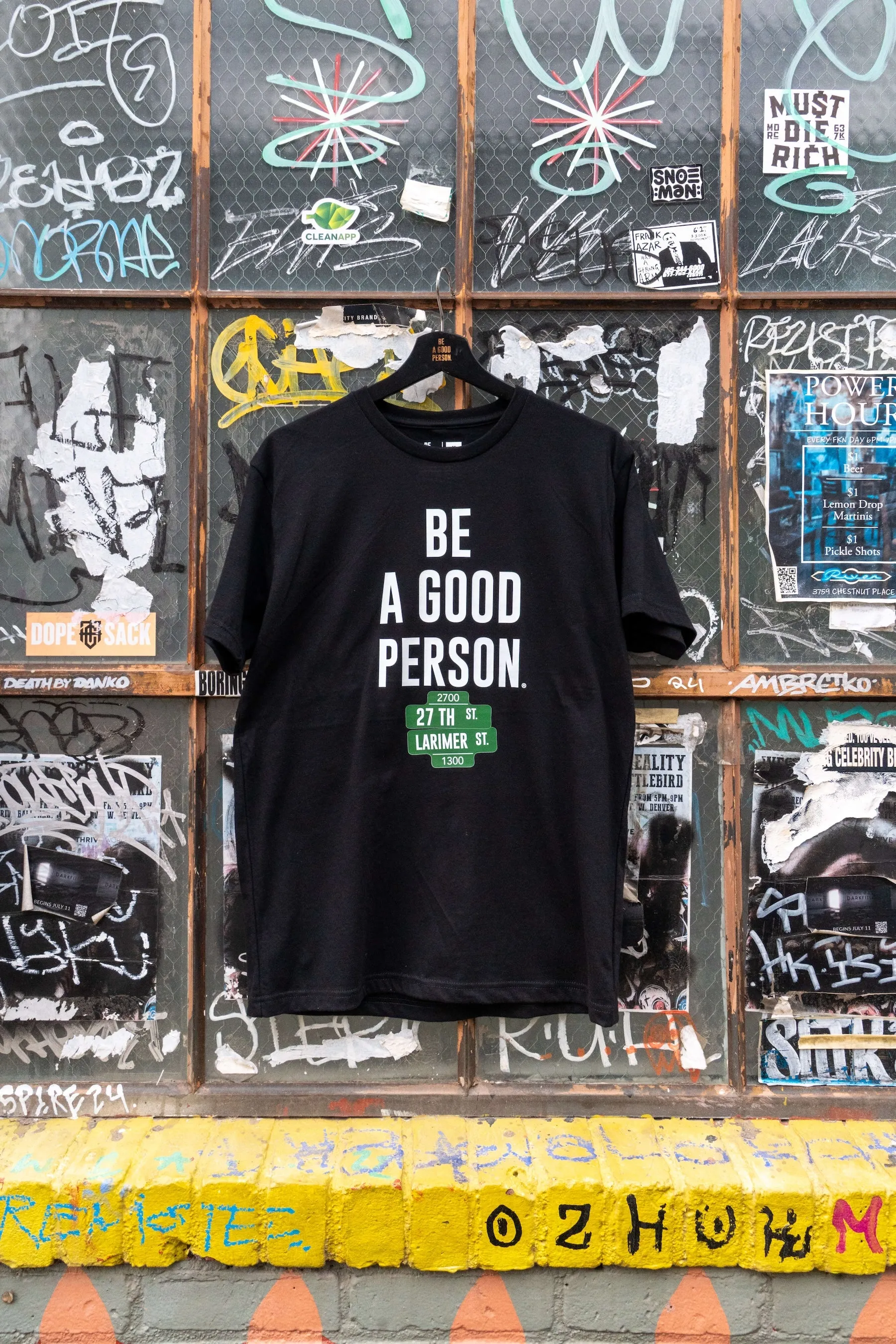 Comfy Casual Wear Organic Cotton Construction Homage T-Shirt - Black