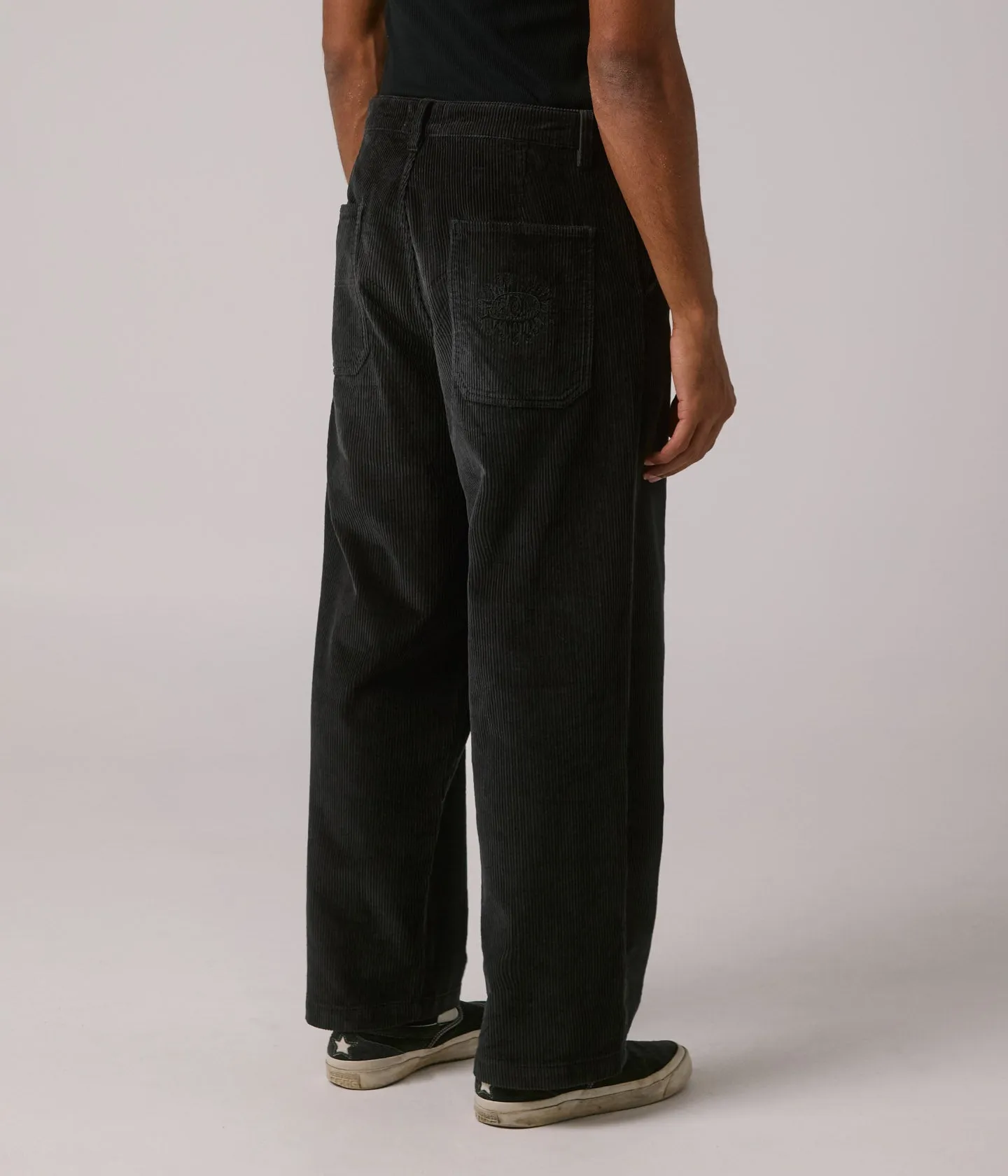 REYNOLDS CORD PANT // CHARCOAL Modern Fit Active Flex