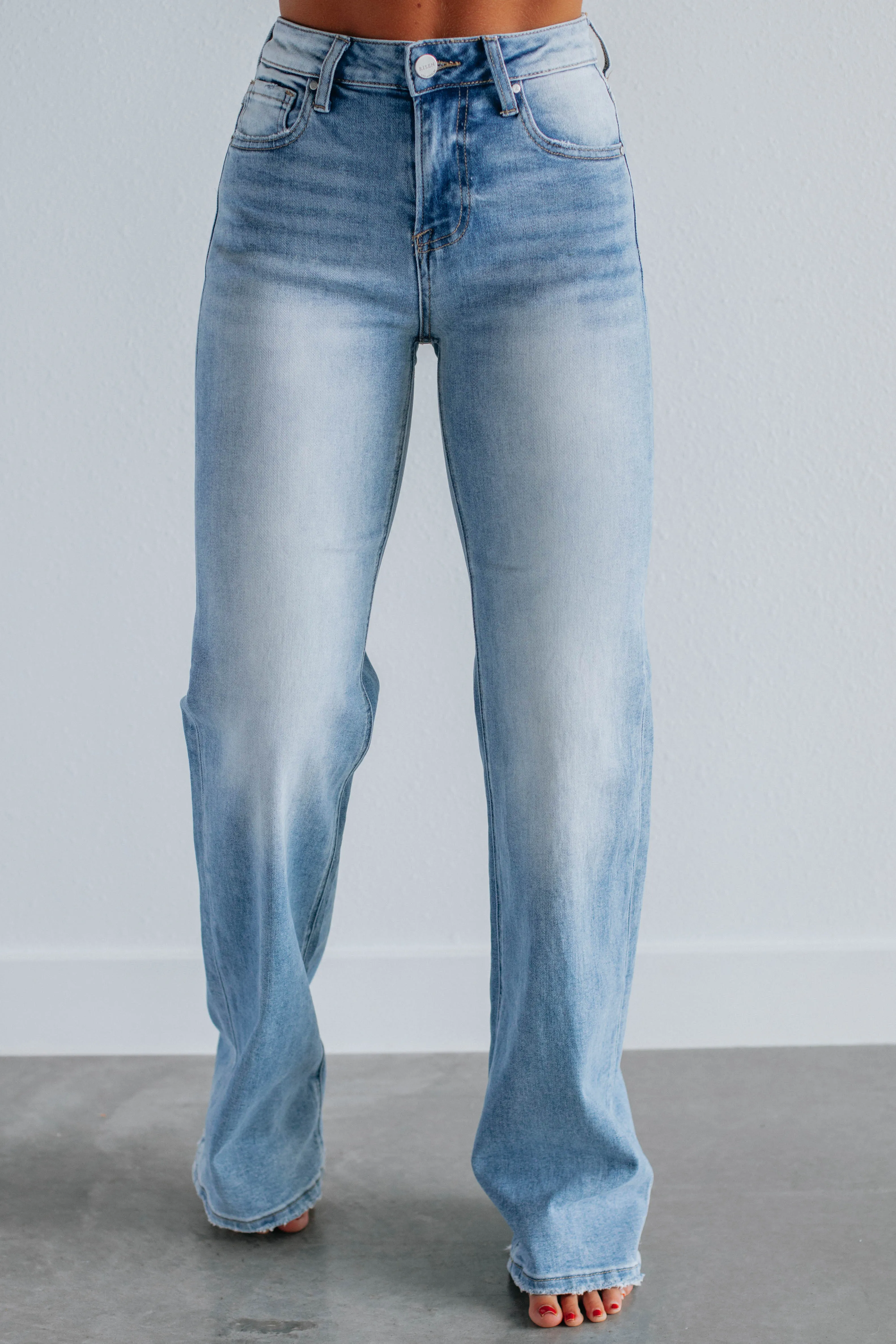 Jenea Risen Jeans - Medium Wash No Fade Look