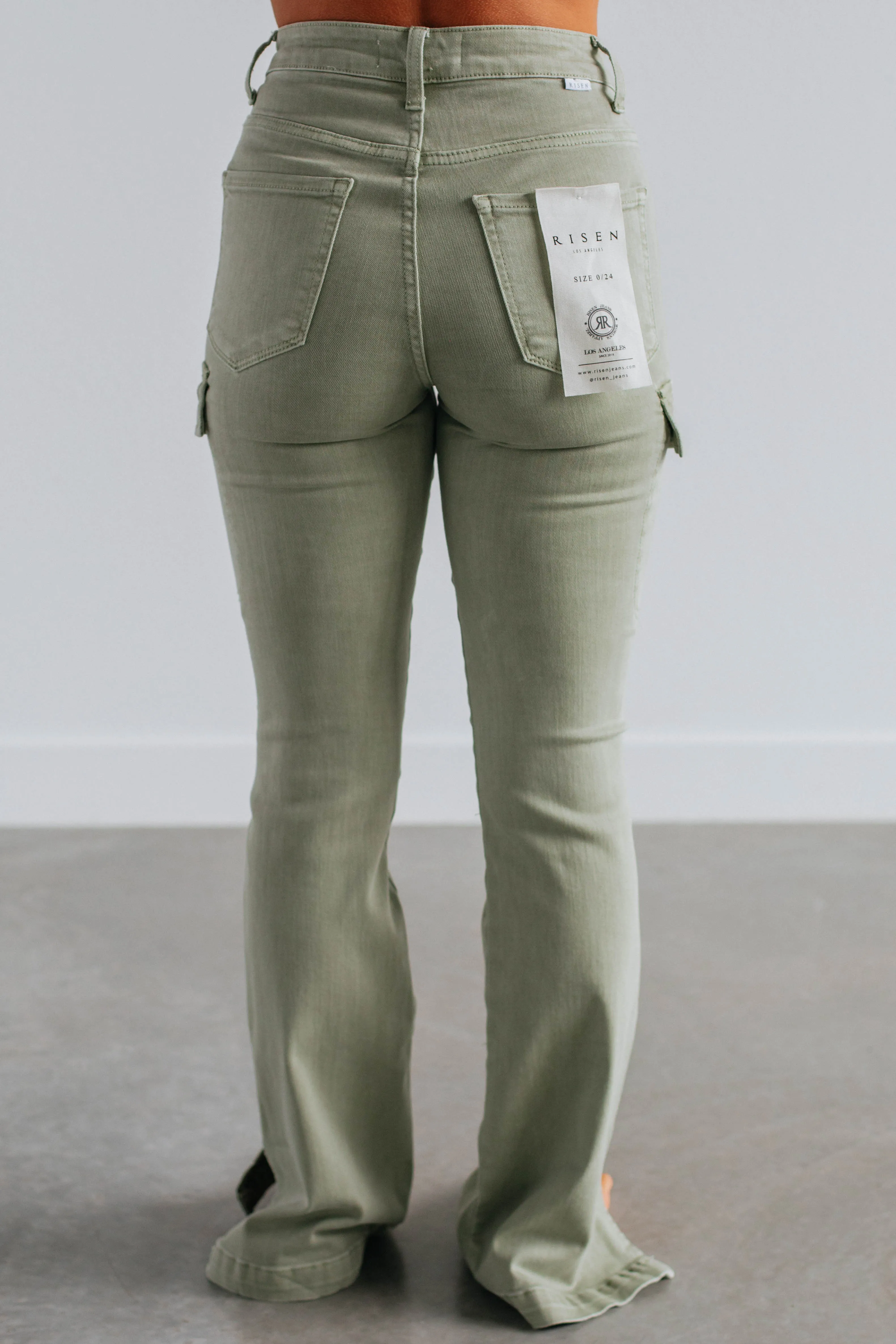 Kayley Risen Cargo Jeans - Sage Clean Outfit