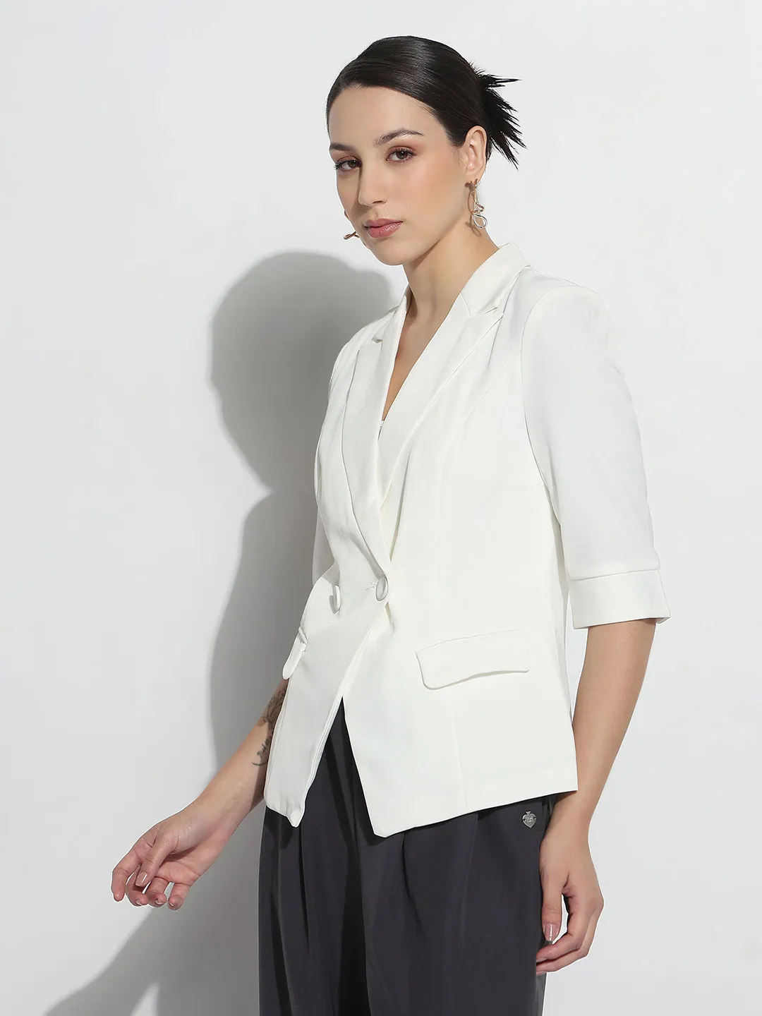 Essential City Look Women's Off White Double Breasted Blazer with Shoulder Pads