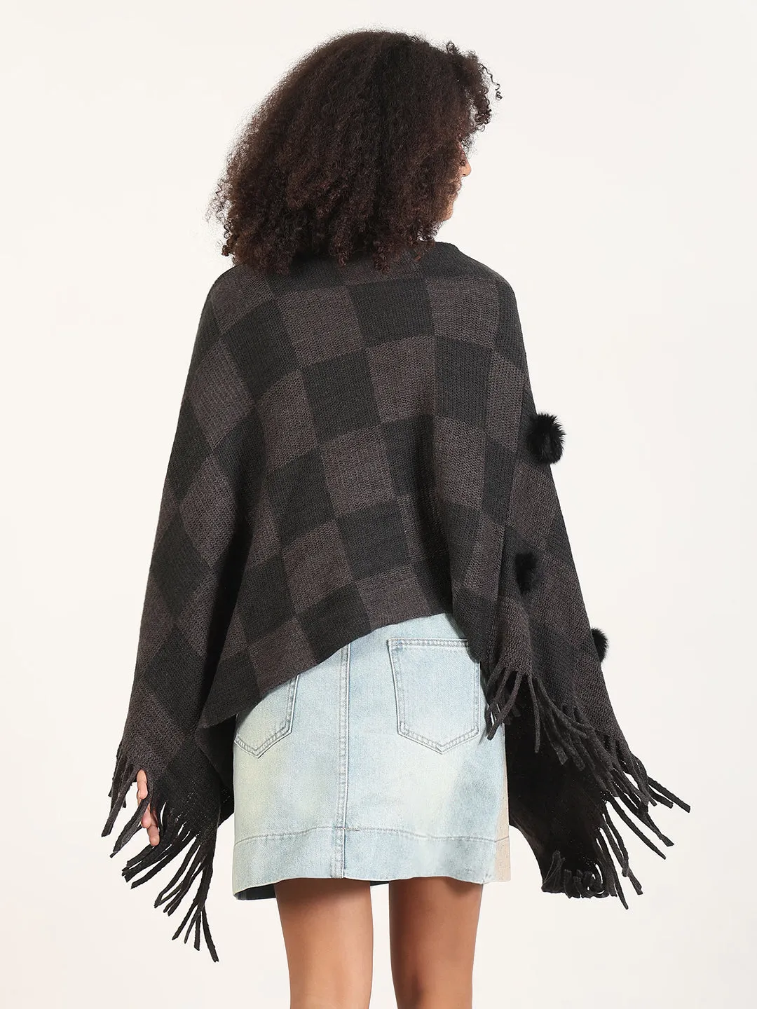 Urban Casual Look StretchRecovery Yarn Women's Checked Grey Fringed Edge Poncho