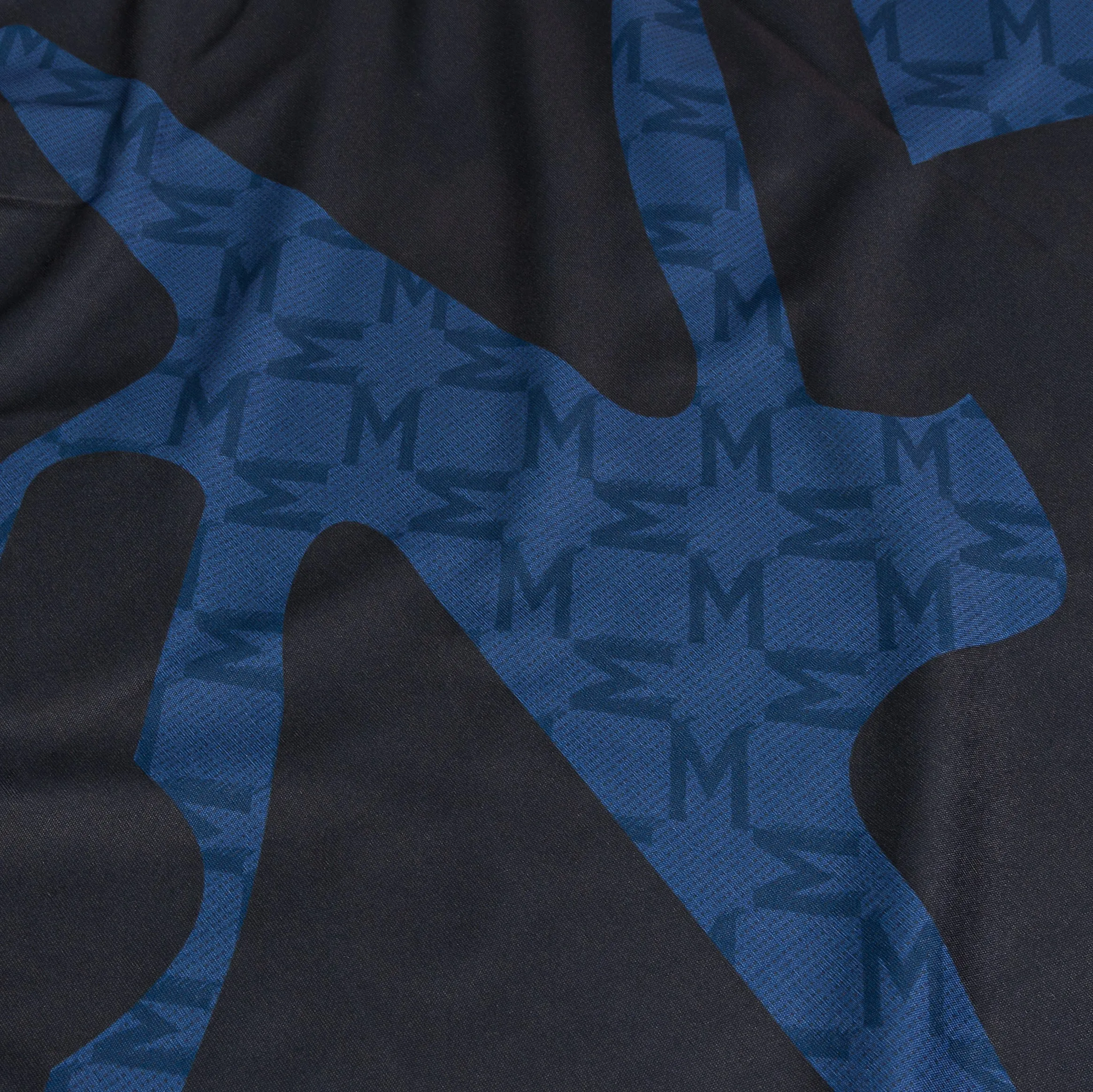 Manchester United Elite Pre Match Soccer Mens Jersey (Black/Red) Durable Double Stitched Seams