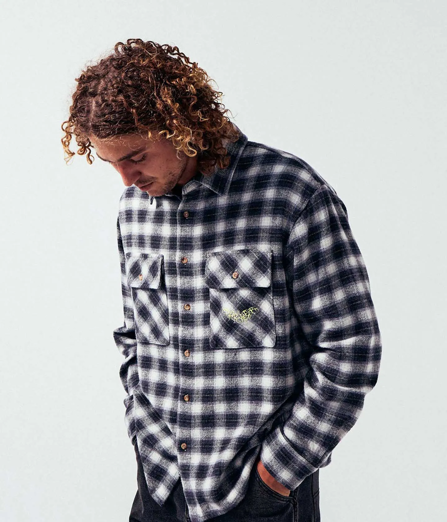 Everyday Fashion Look MANNERS FLANNEL SHIRT // BLACK