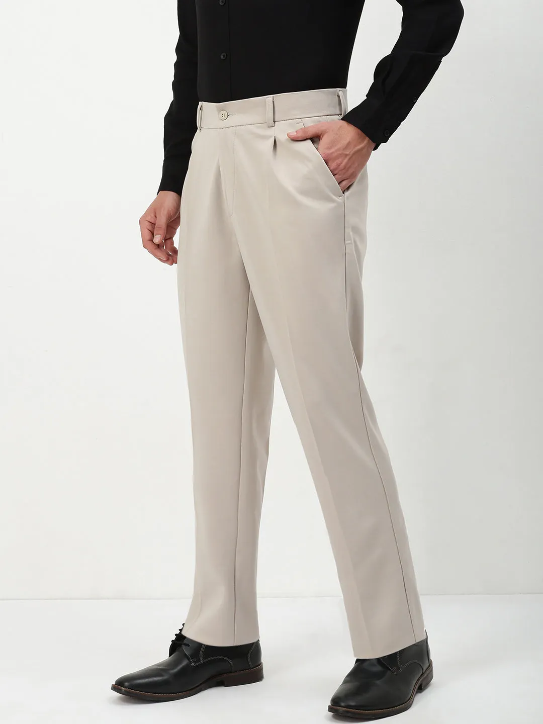 Men's Beige Solid Formal Trousers SoftTouchFinish Thermal Regulating