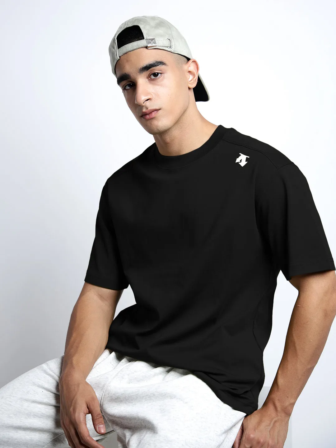 Chill Comfort Wear Good stretch Men's Black Short Sleeves Round Neck Relaxed Fit T-Shirt