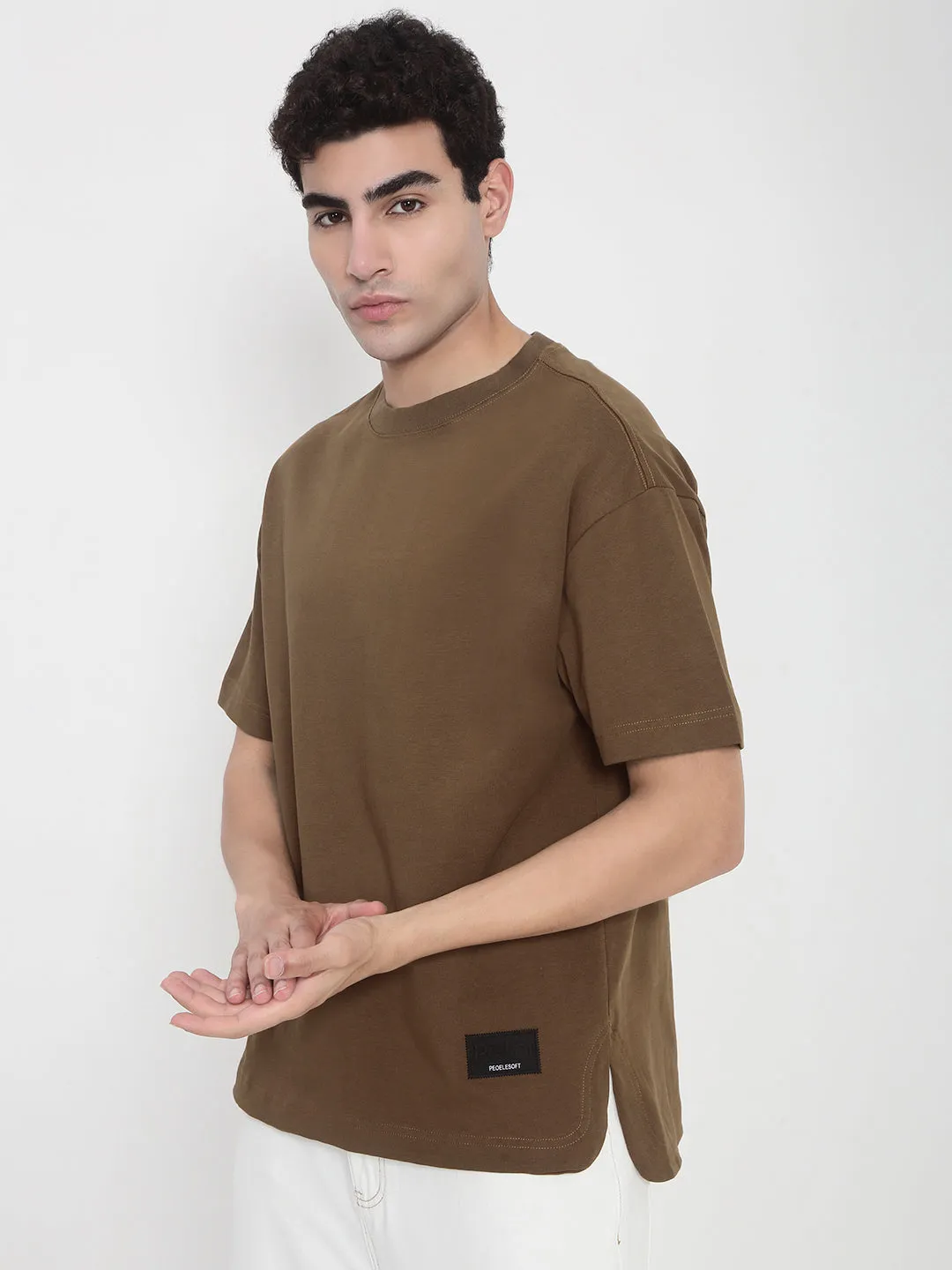 Men's Brown Oversized T-Shirt Sun Protection Holiday Trend