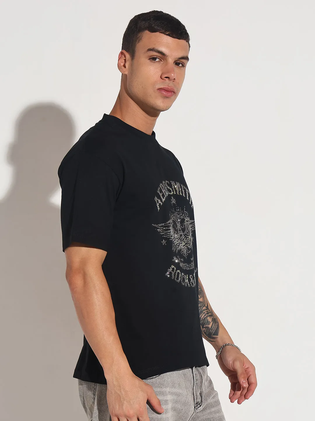 Men's Embellished Black Round Neck T-Shirt Casual All-Day