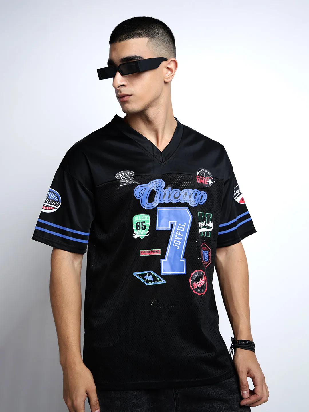 monochromatic Men's Graphic Print Black Short Sleeves V-Neck Oversized T-Shirt