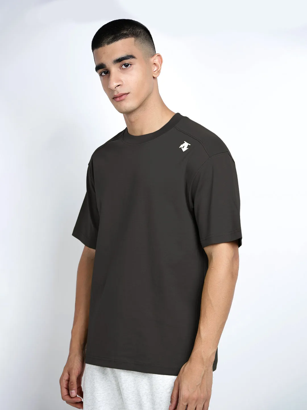 Breathable mesh panel oversized but not shapeless Men's Grey Short Sleeves Round Neck Relaxed Fit T-Shirt