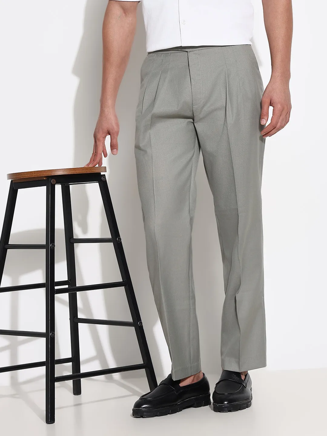 Outdoor Fit Men's Grey Solid Formal Low-Rise Pleated Trousers