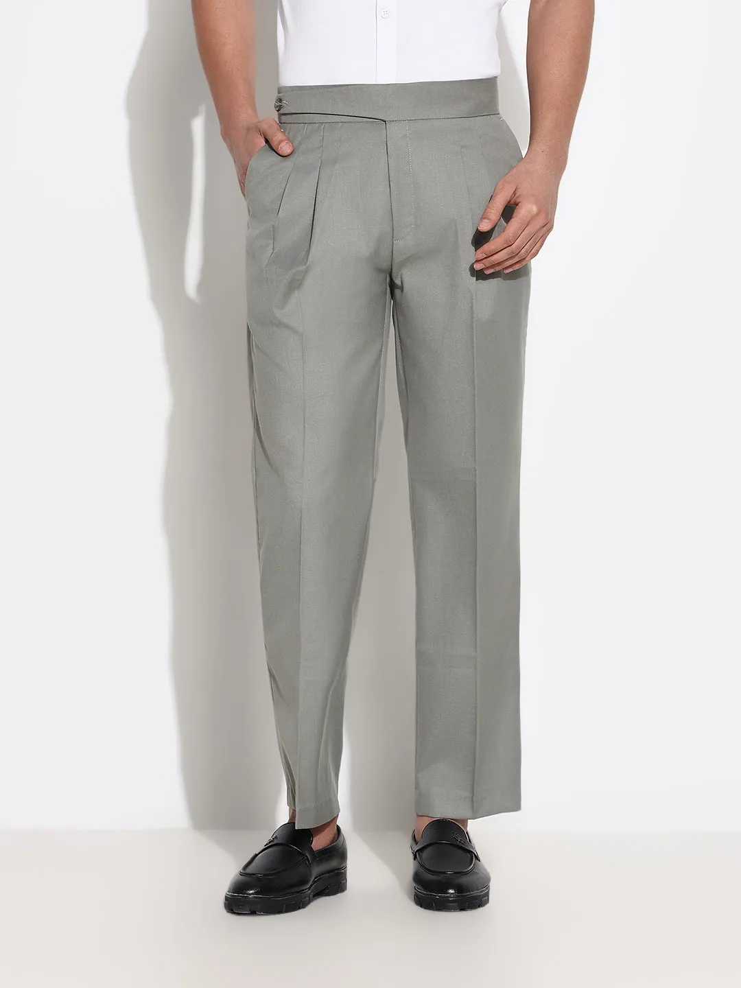 Essential Fit Men's Grey Solid Formal Low-Rise Pleated Trousers