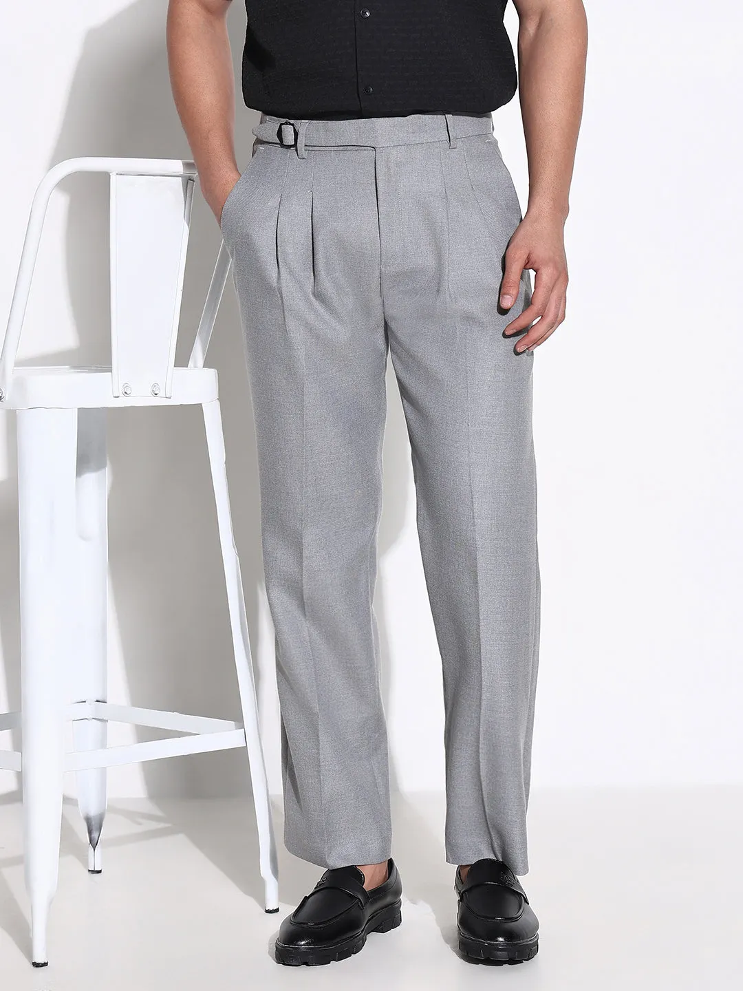 Men's Grey Solid Tapered Fit Trousers Eco Friendly Dyeing