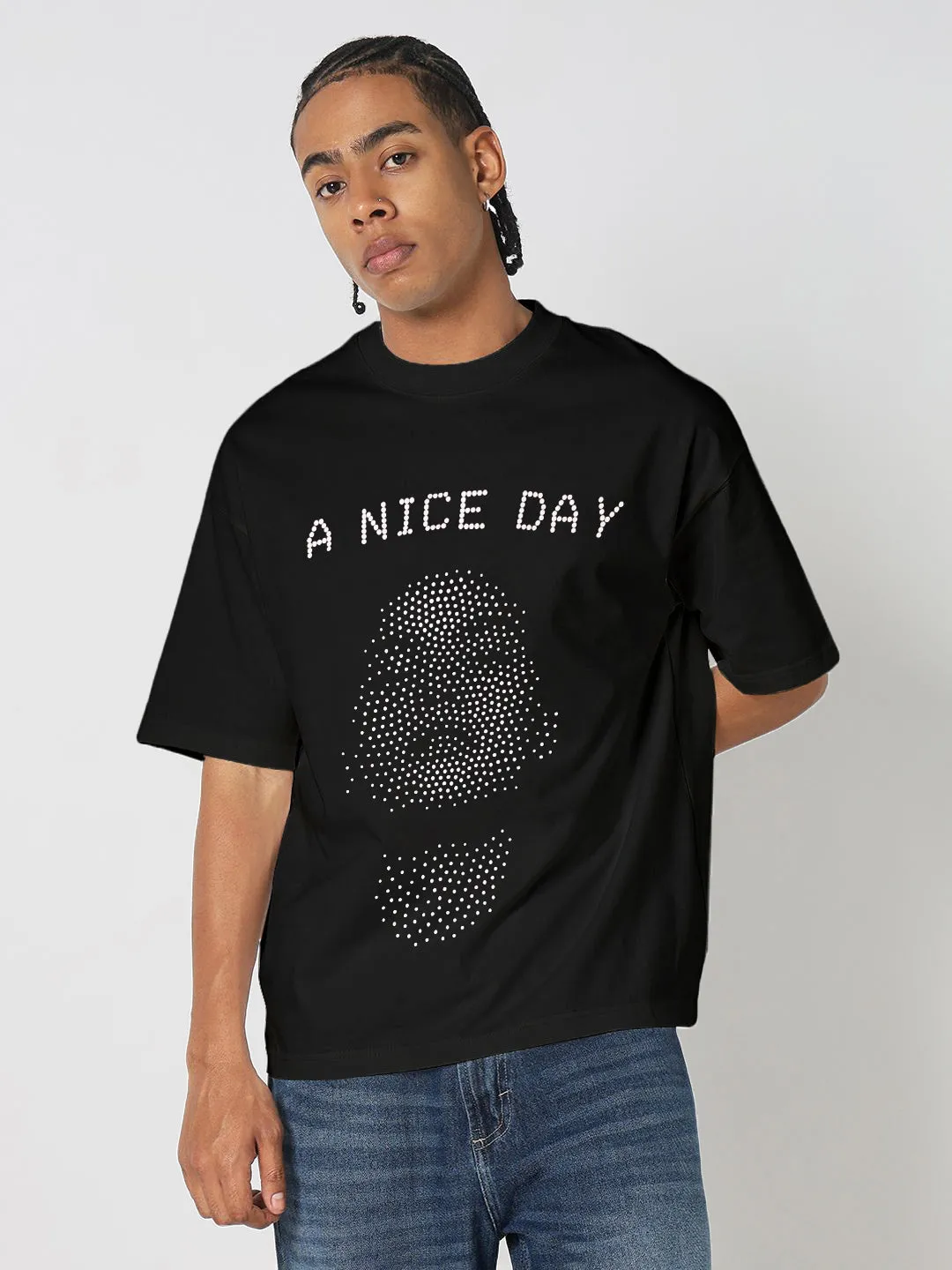 proper length Men's Printed Black Oversized T-Shirt