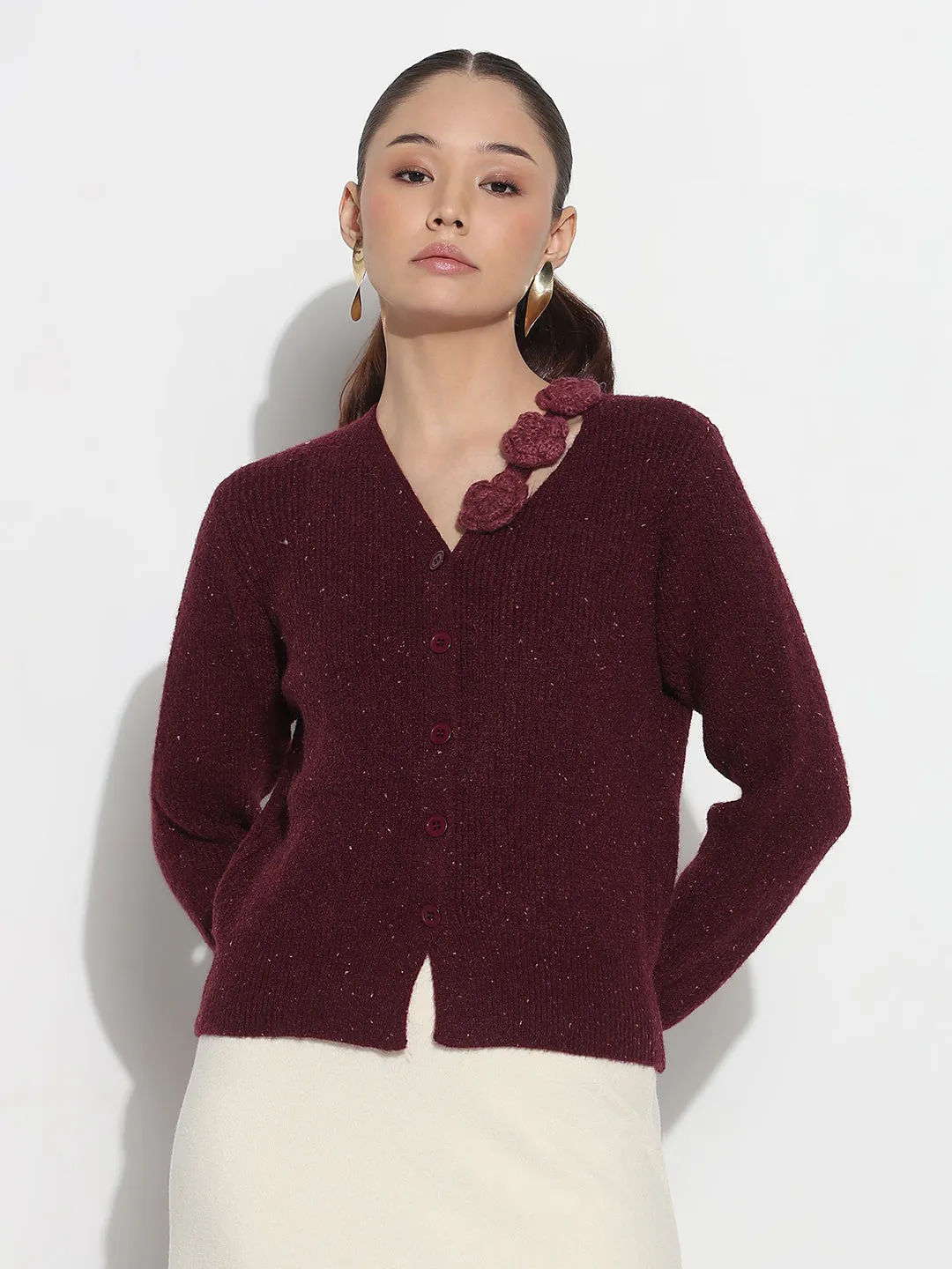 Modern Trend Simple Layer Women's Ribbed Burgundy V-Neck Embellished Knitted Top