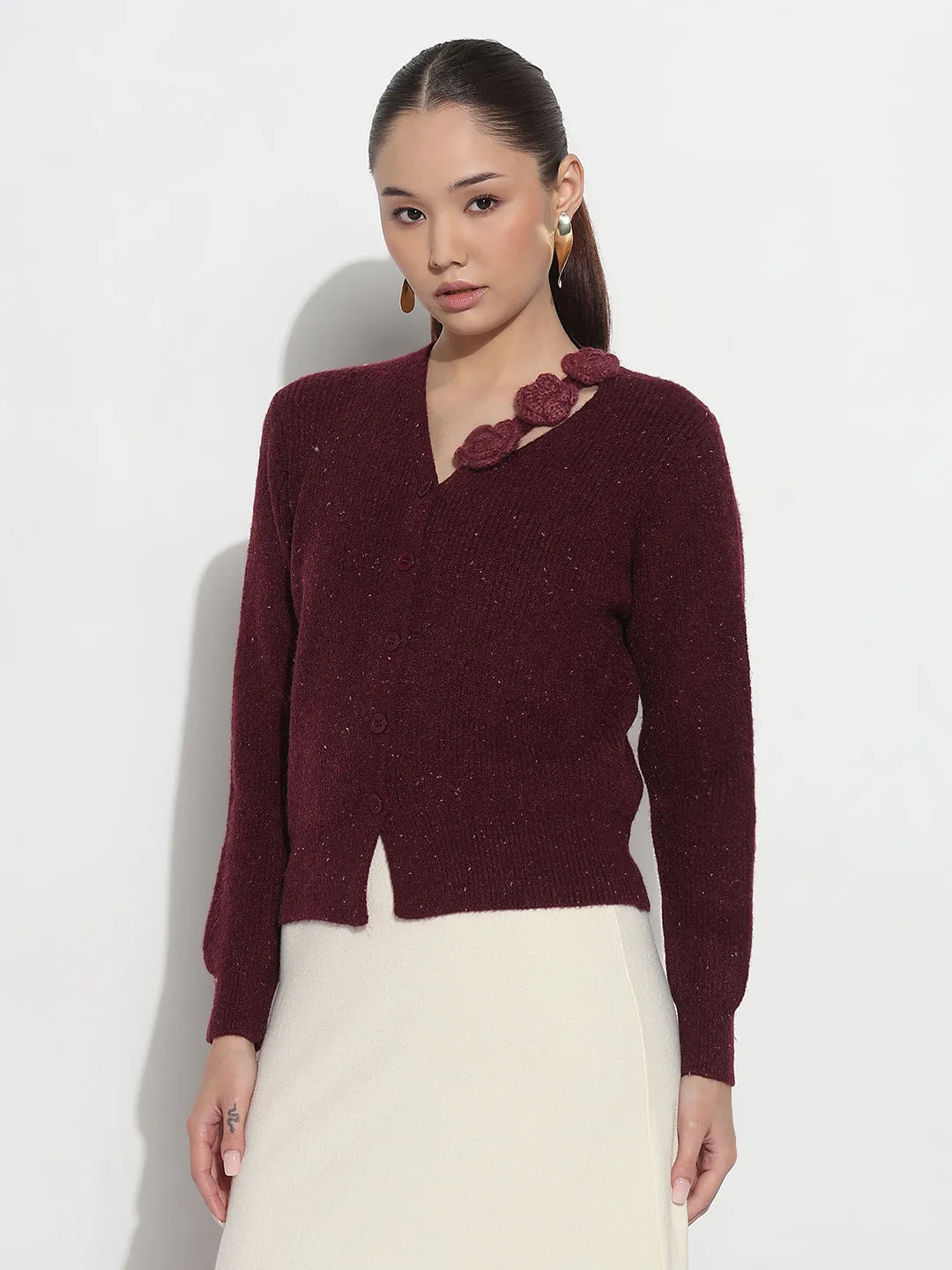 Ultra Fine Gauge Fall Ready Women's Ribbed Burgundy V-Neck Embellished Knitted Top
