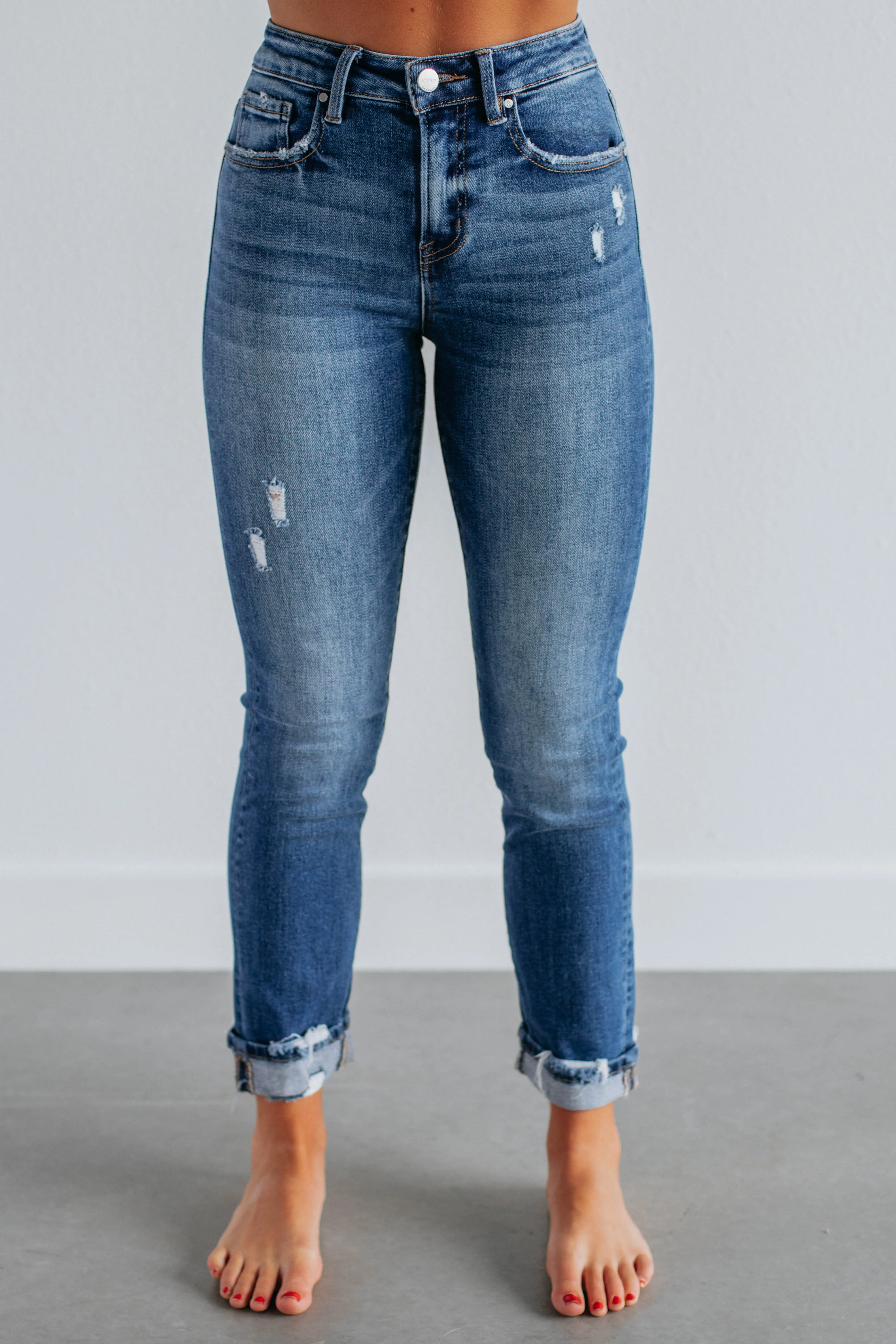 Monica Risen Jeans - Dark Wash Perfectly Fitted Neutral Fit Piece
