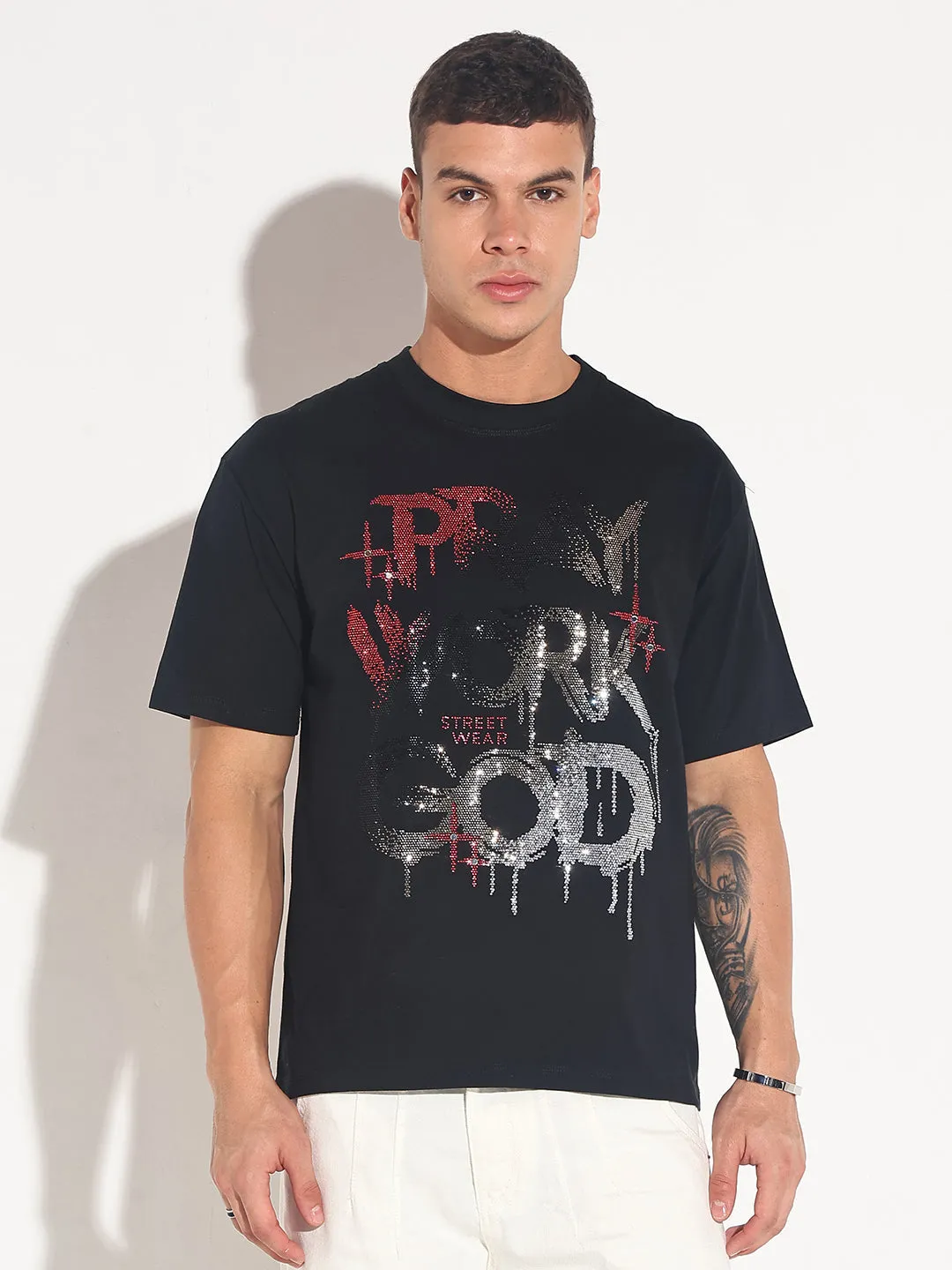 Sporty Active Wear Men's Embellished Black Round Neck T-Shirt