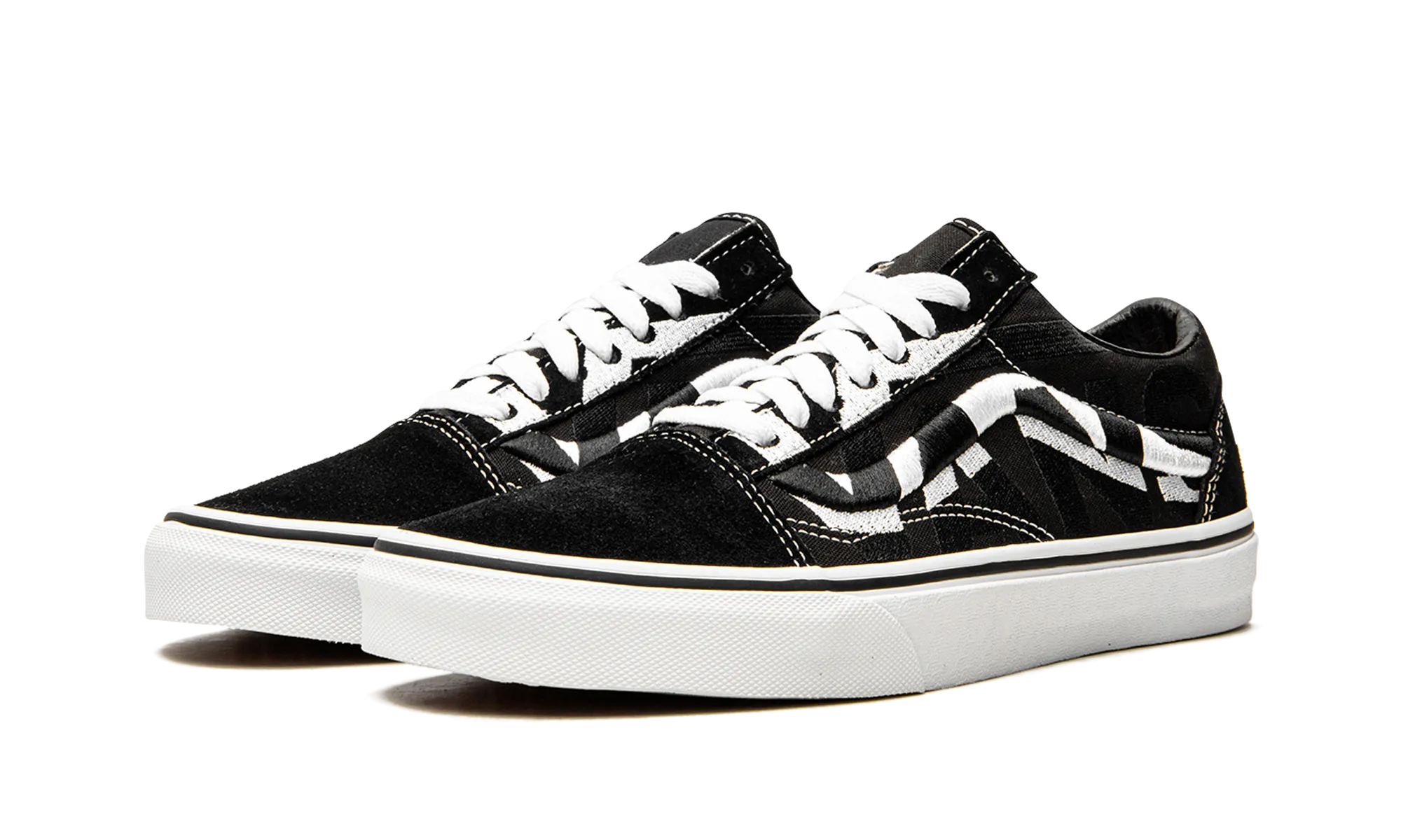 Old Skool "Embroidered Logo" Cushioned heel