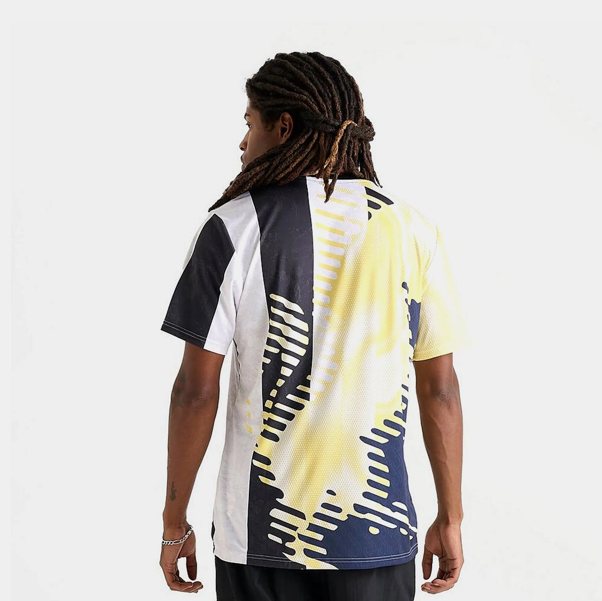 Juventus Elite Pre Match Soccer Mens Jersey (White/Black/Yellow) All Purpose