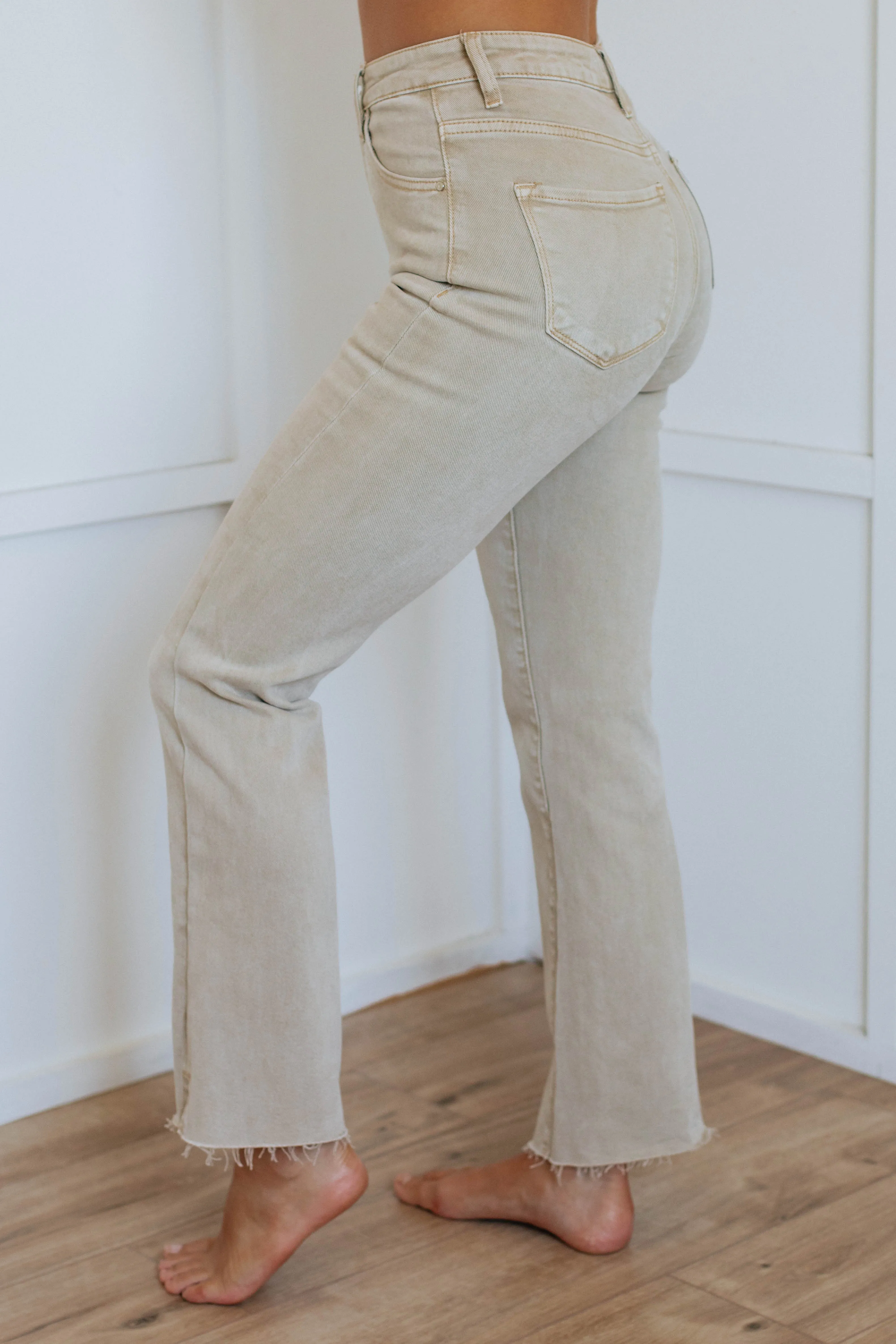 Sunny Vibes Casual Style Focus Nayla Risen Jeans - Sand