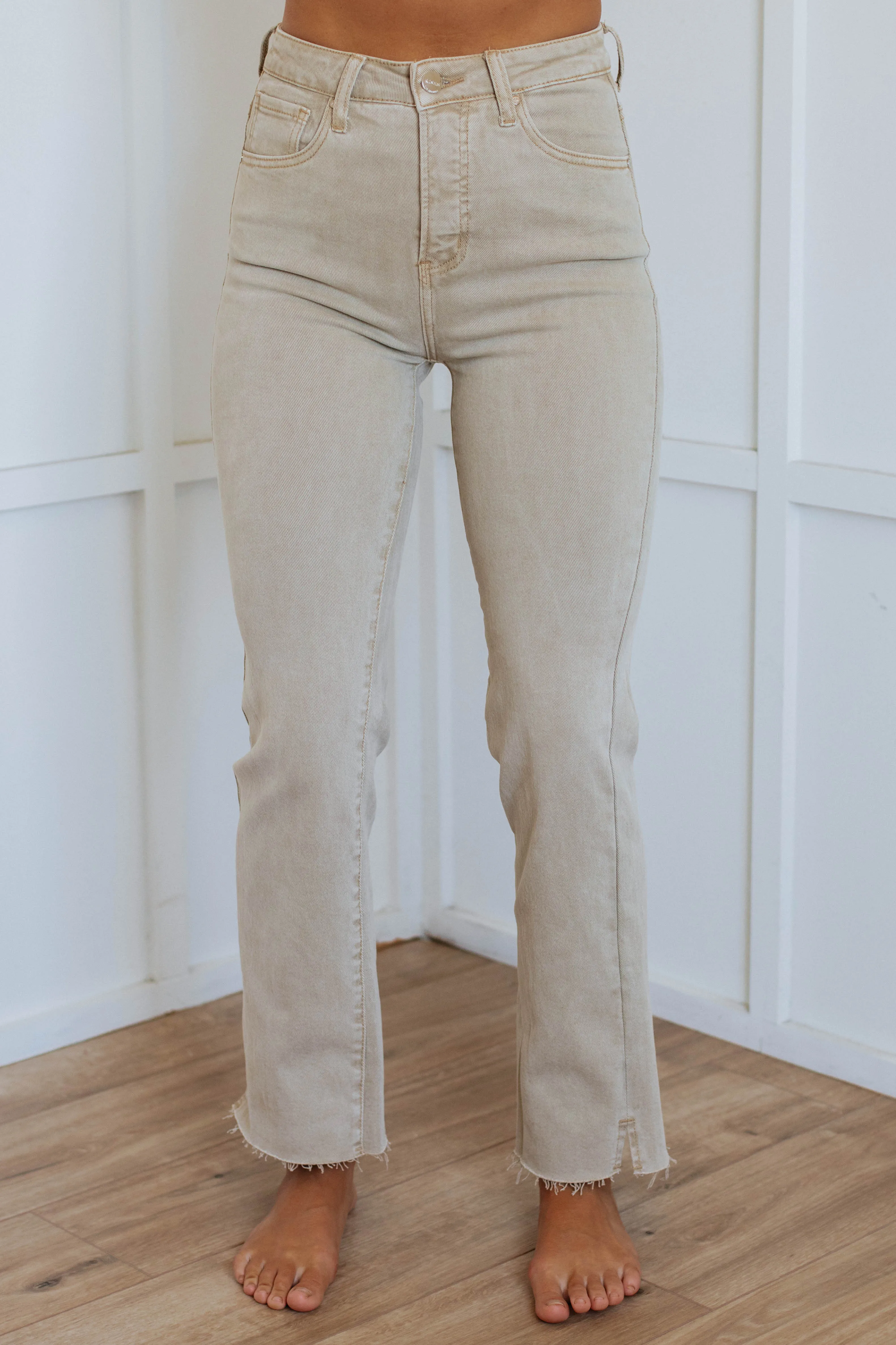 Breathable Work Meeting Relaxed Style Nayla Risen Jeans - Sand